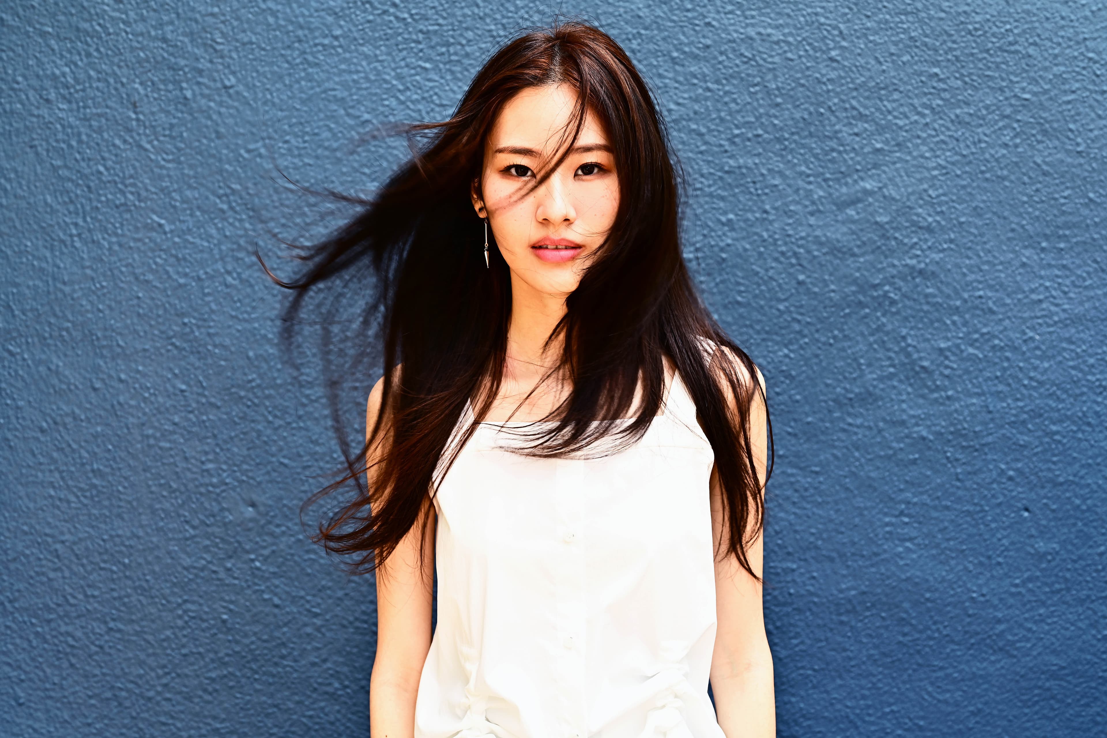 藍正龍師妹莫曼君說現在的她想婚但不想要小孩，「太花錢了，想都不敢想。」(八大戲劇台提供）