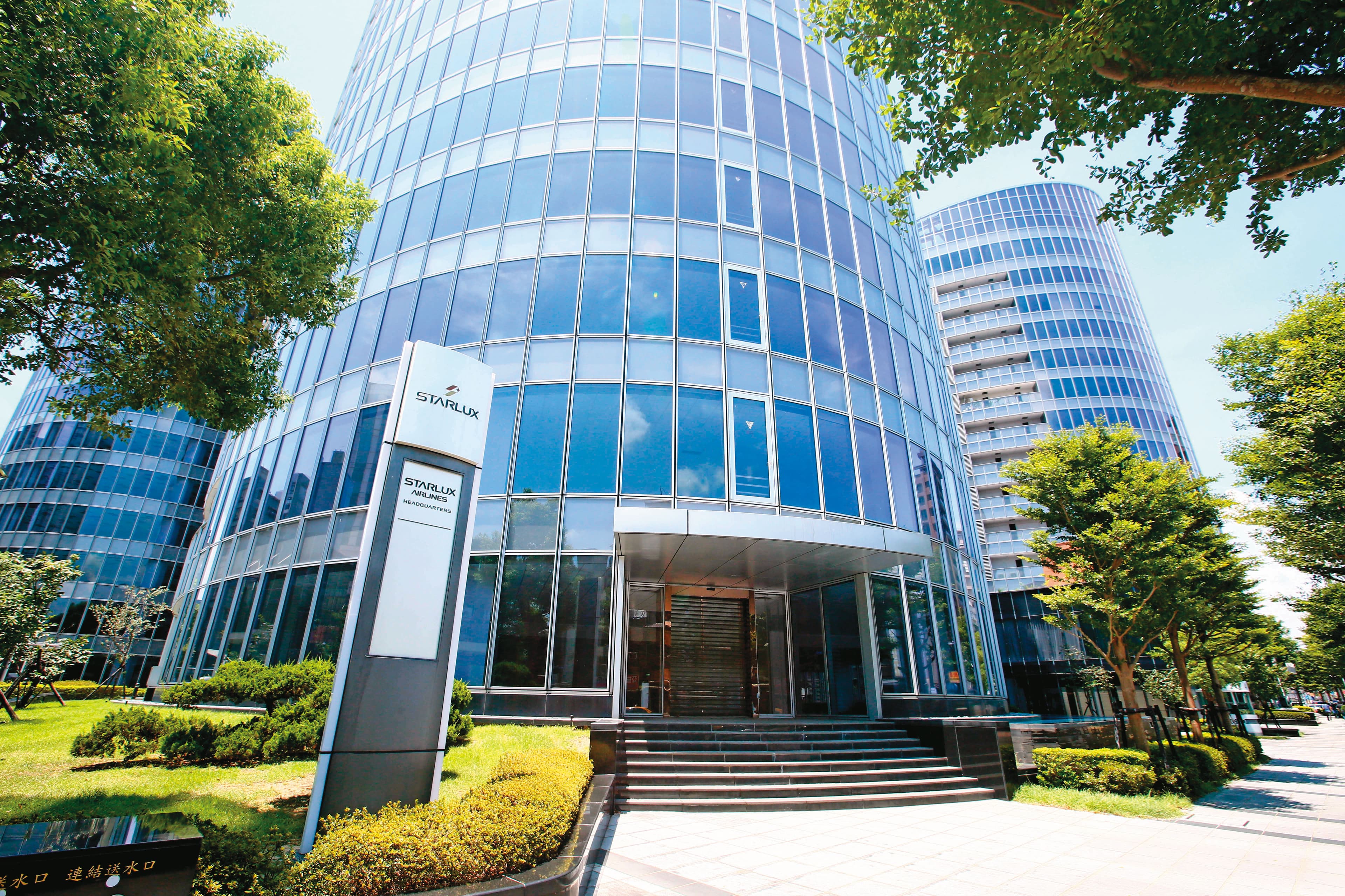 吳清源擅長土地開發，成功將三陽內湖舊總部翻身為台北企業總部園區，吸引星宇航空2017年進駐。