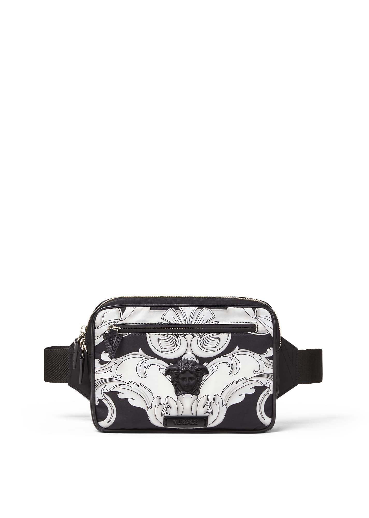 Silver Baroque Medusa印花腰包。NT$32,500（VERSACE提供）