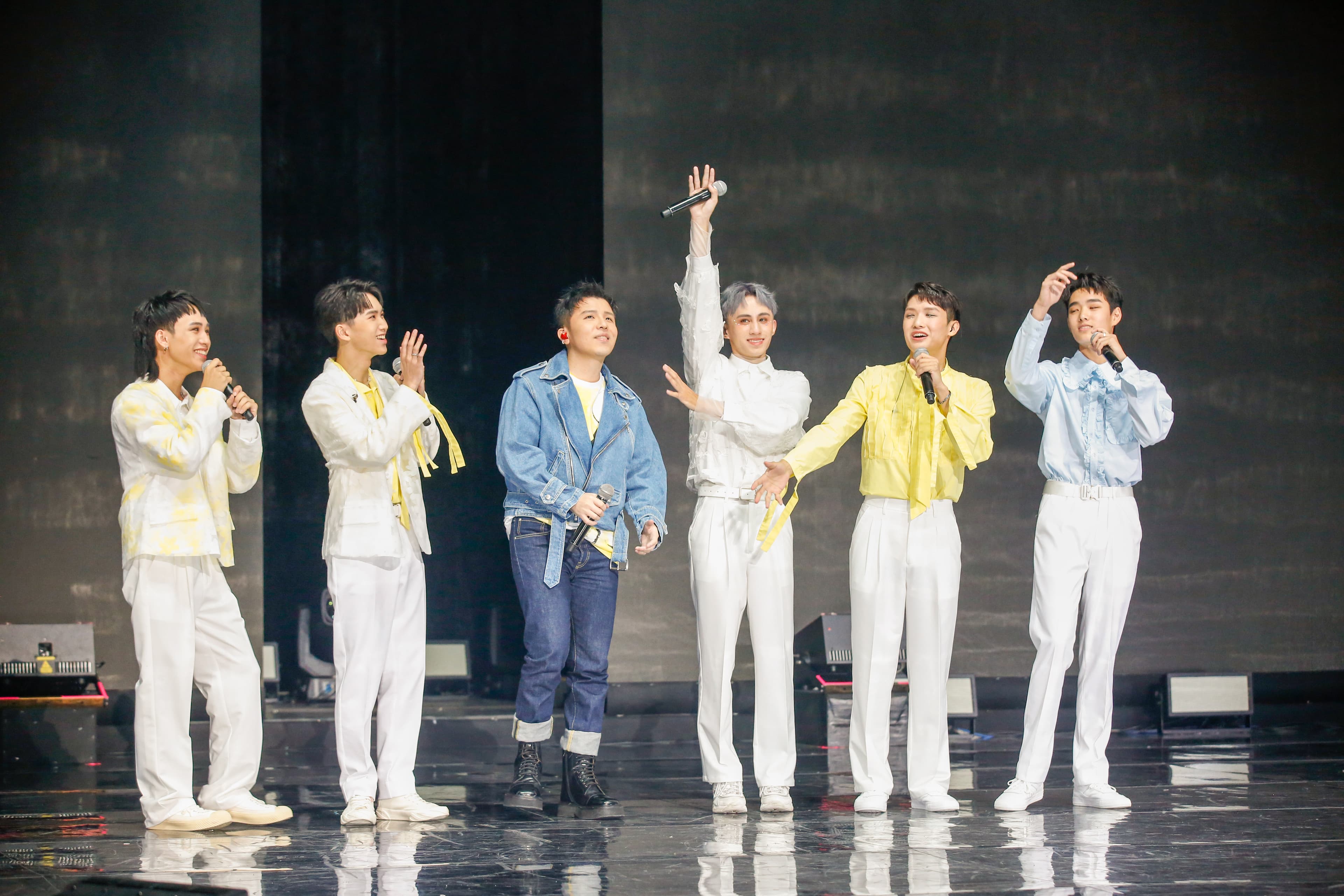 嘉賓小宇在水星、金星聯盟的須弘道、黃莑茗、巴比、Nelson、廖學文登場時驚喜現身。