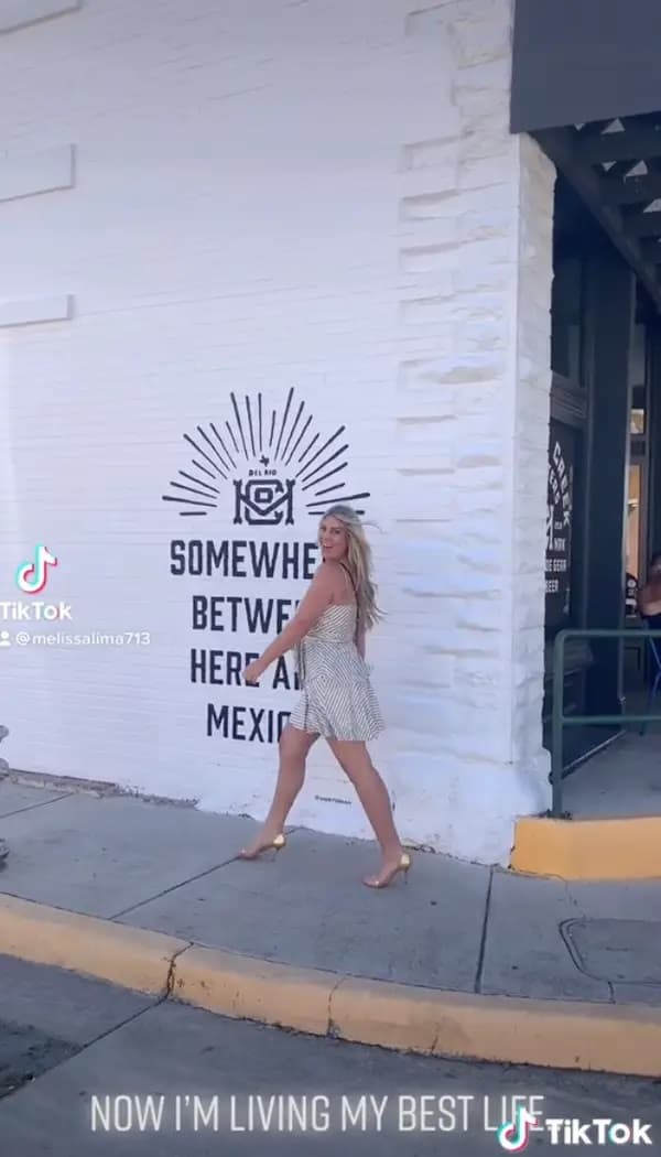 梅麗莎呼籲大家要注意隆乳所帶來的危險與後遺症。（翻攝IG melisssssalima）