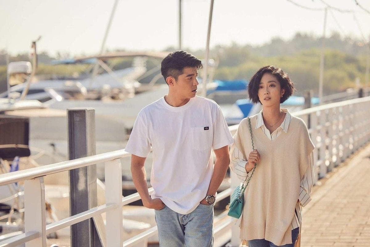 桂綸鎂（右）、王柏傑（左）主演的《台北女子圖鑑》引發熱議。（Disney+提供）