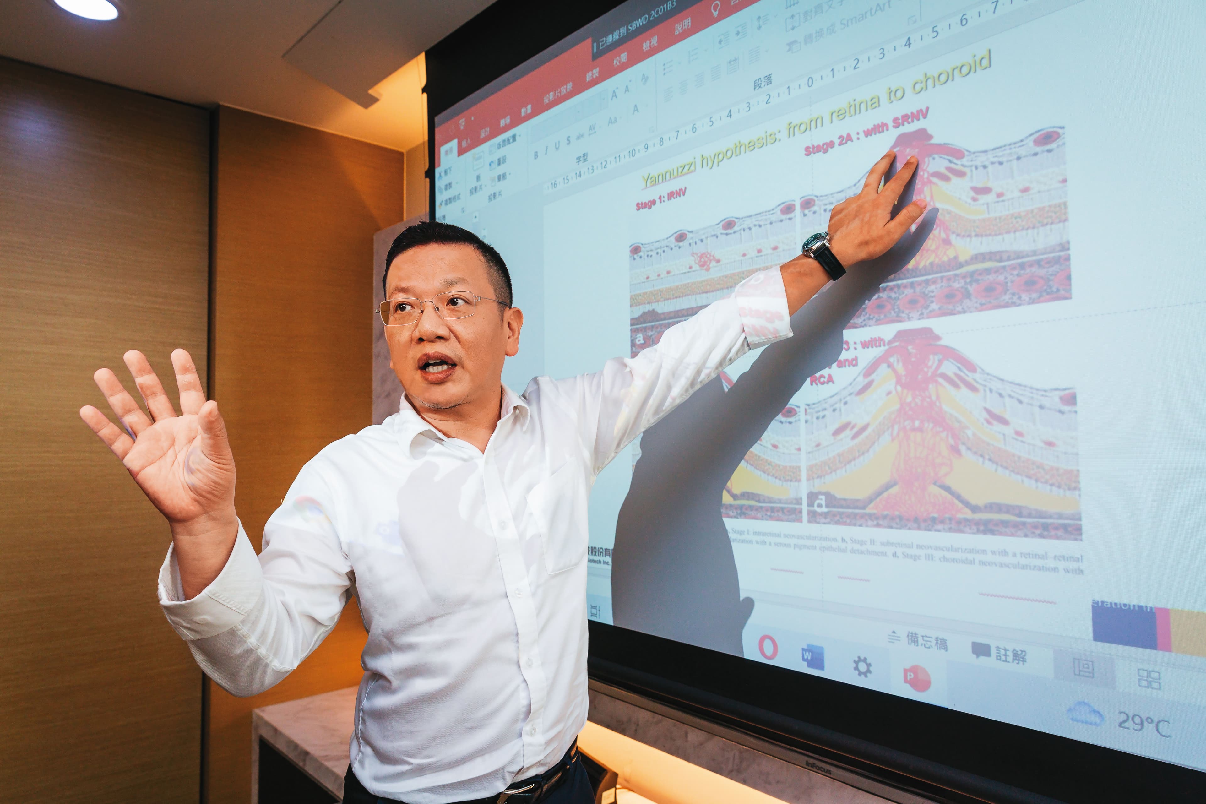 碩德生技執行副總黃冠榕指出，自工研院技轉的眼藥水，比起Eylea等眼內注射藥物，更容易被病患接受。