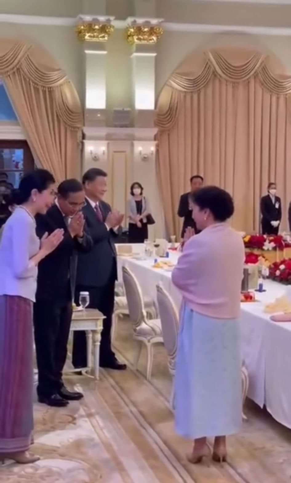 巴育夫婦向彭麗媛祝賀生日快樂。（翻自推特）