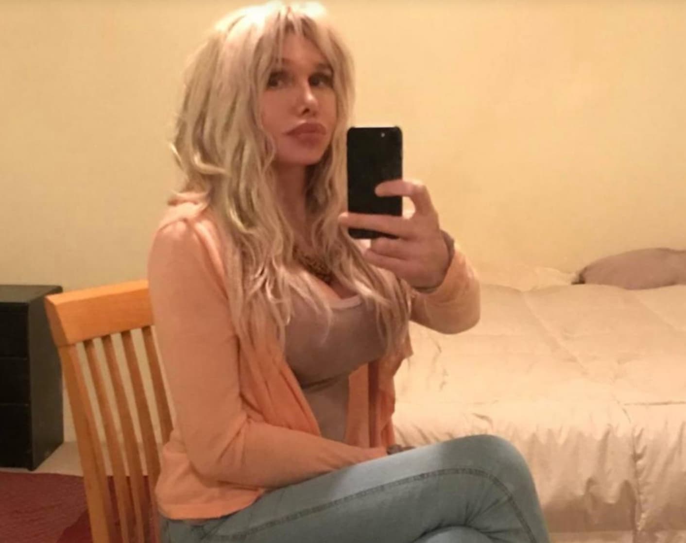 自稱「38歲G罩杯熟女」的金柏莉其實是69歲的變性人，她在提供性服務時遭赫克托殺害。（翻攝9news）