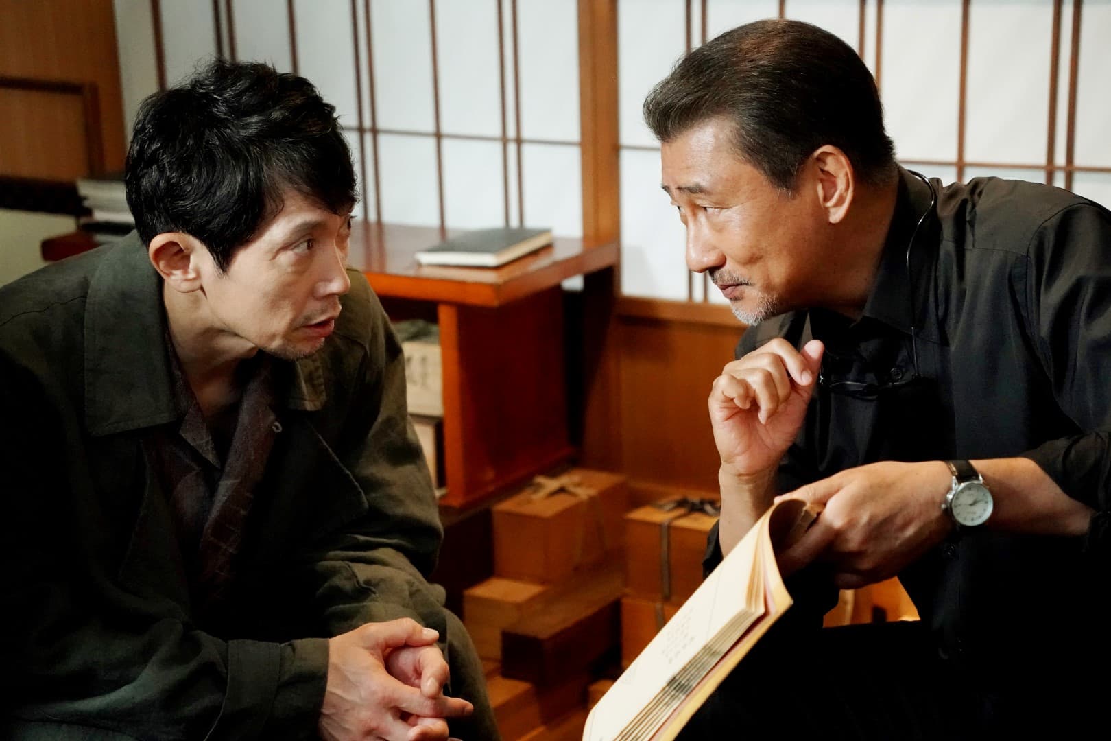 中井貴一（右）、佐佐木藏之介三度合體演出《噓八百：浪花夢之陣》。（金馬提供）