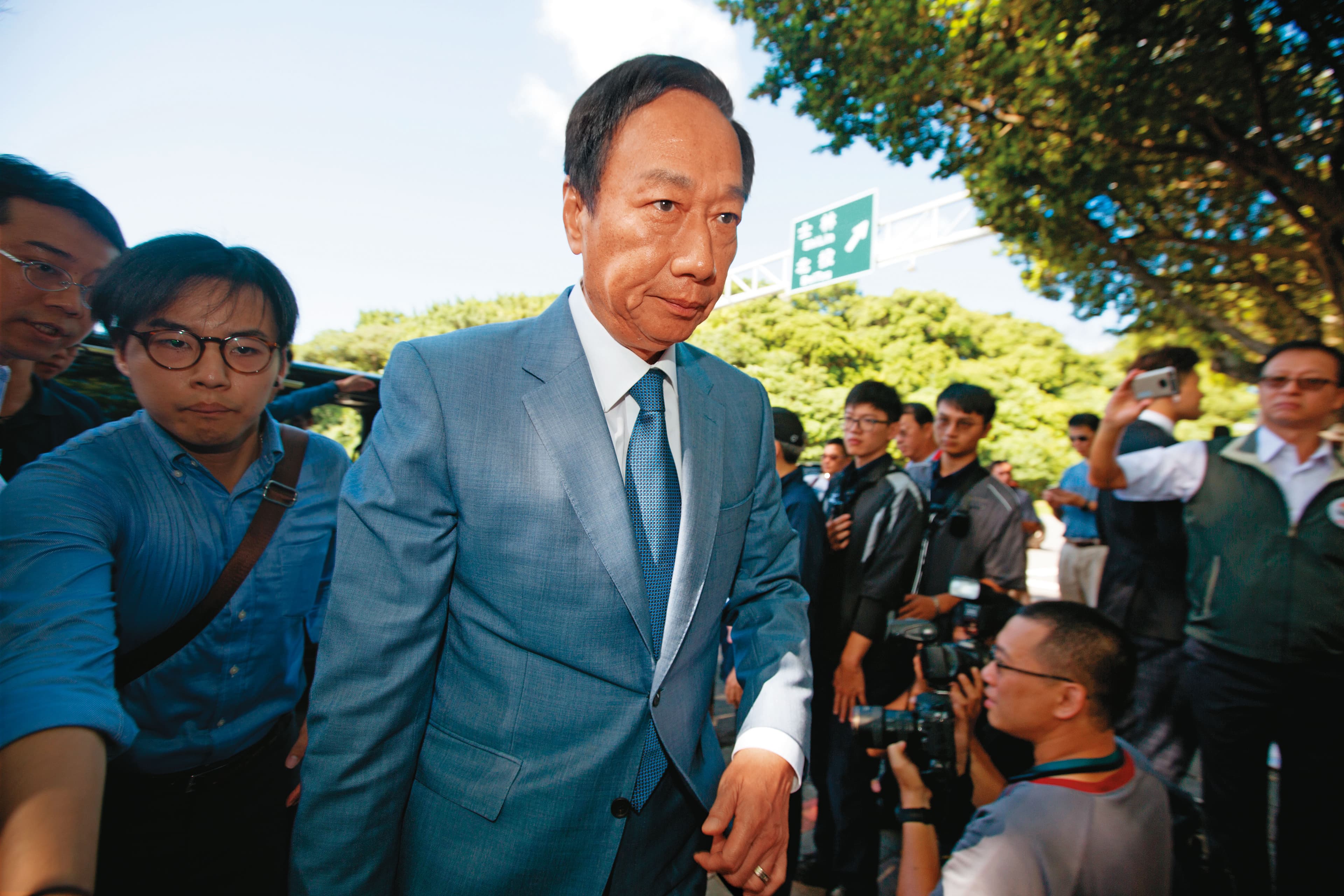 郭台銘（圖）一席「等國民黨一套辦法」掀藍營矛盾。柯營認為，政壇熱議的「郭柯配」機率微乎其微。