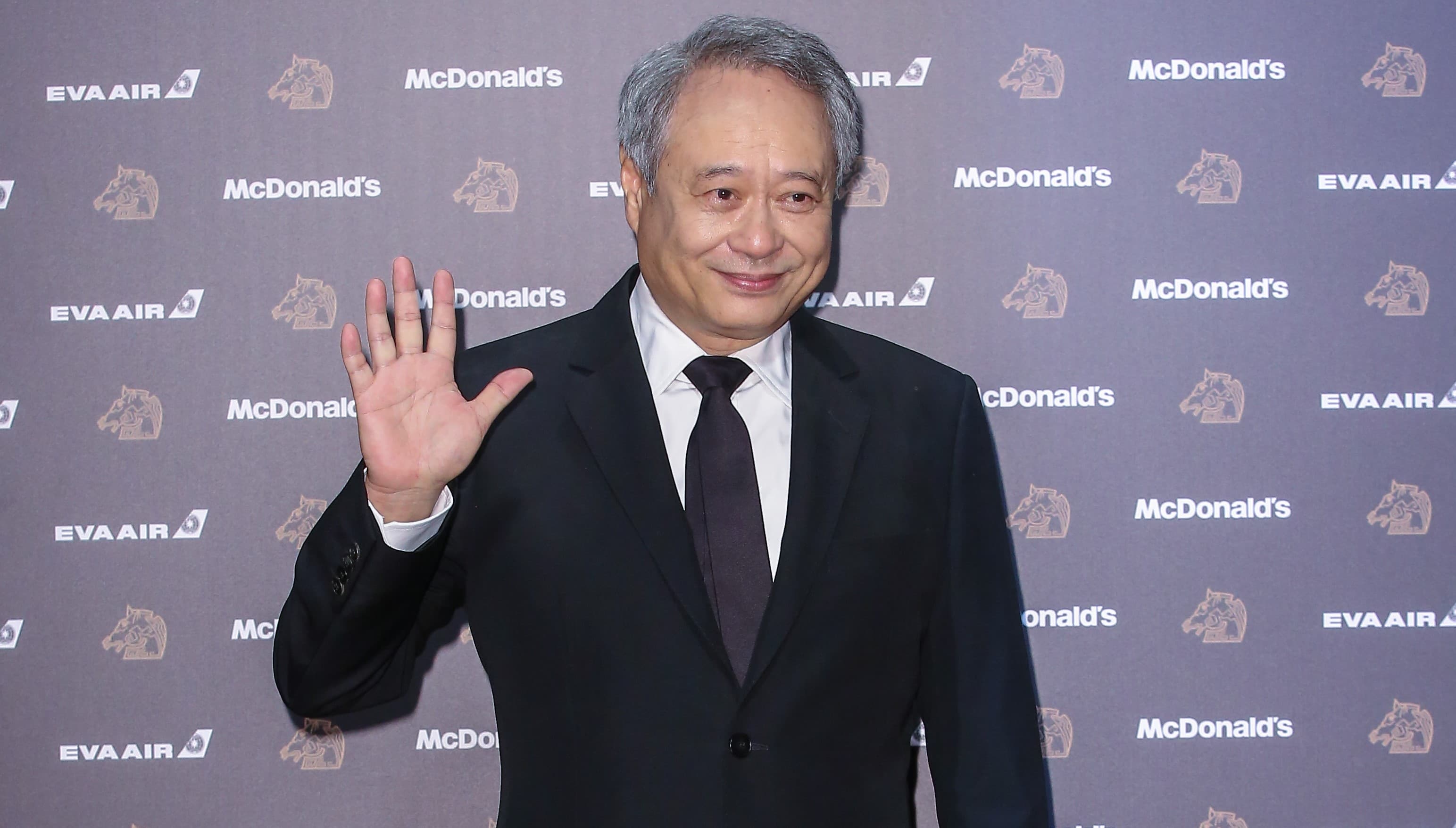 李安兩度奪奧斯卡最佳導演，是第一位獲得該獎項的華裔導演。