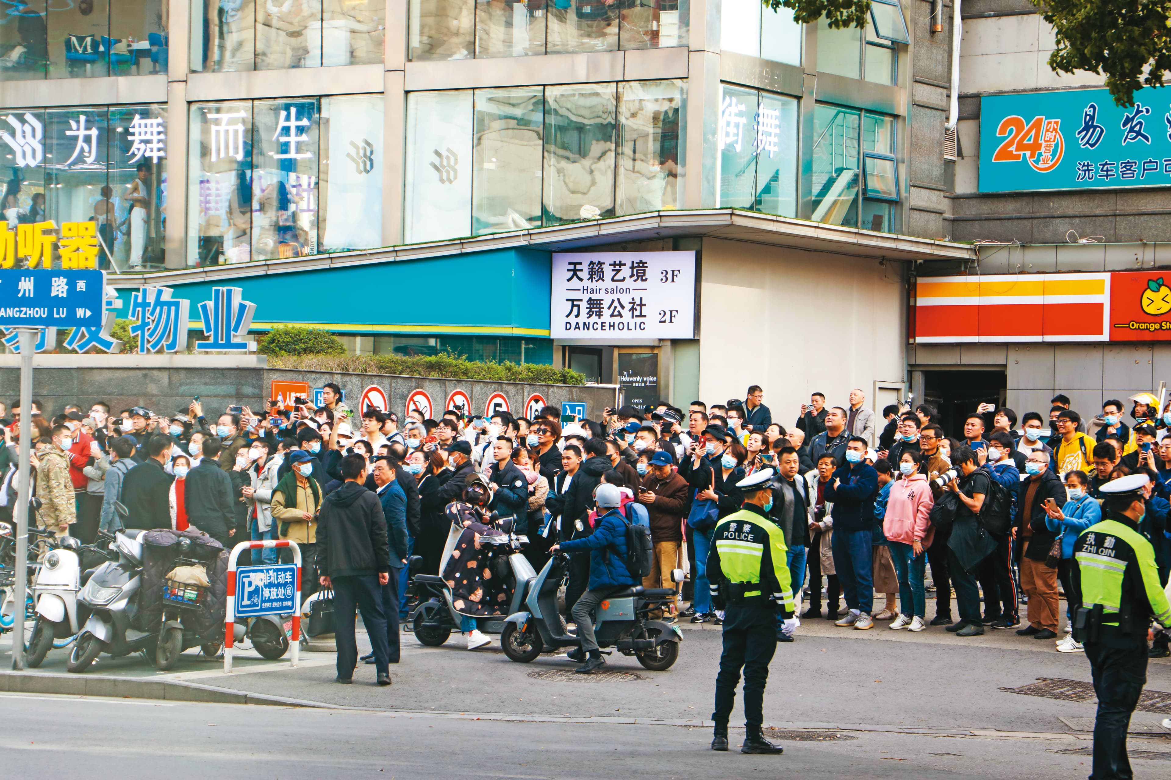 馬英九訪中之旅，受到中國民眾熱烈歡迎。（馬辦提供）