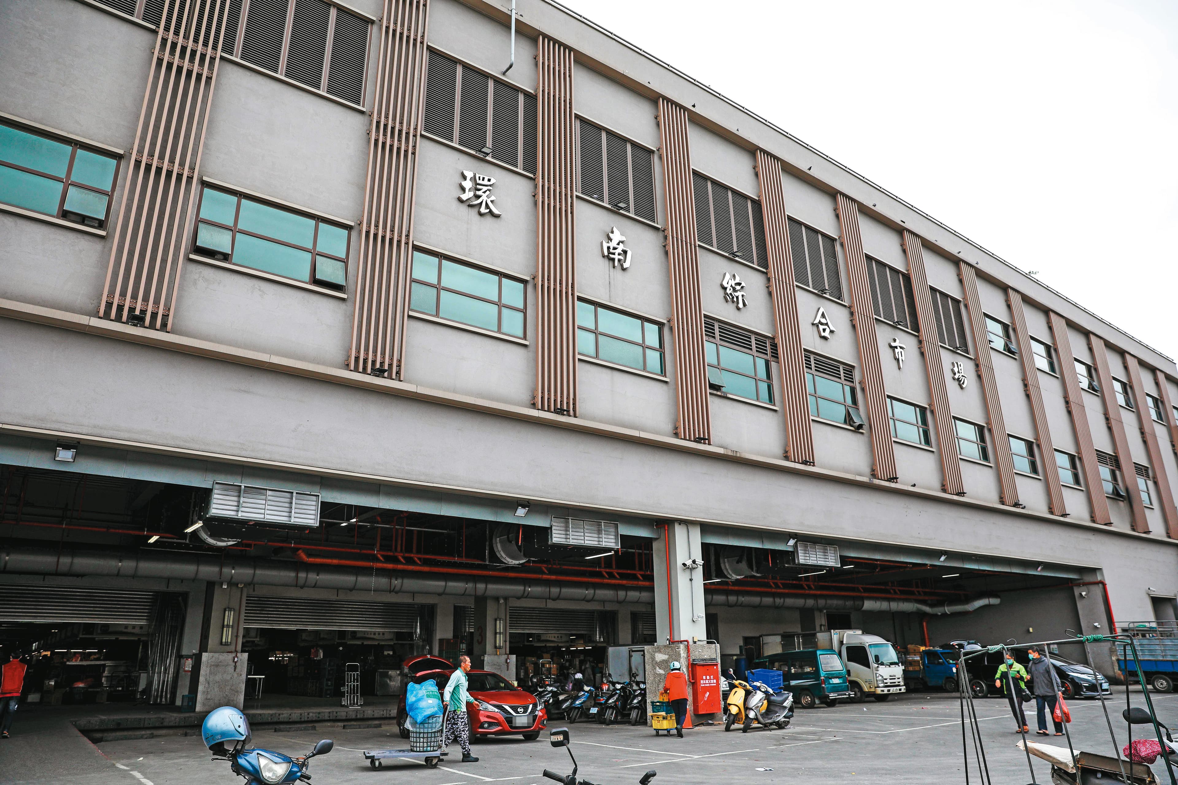環南市場（圖）自治會長林勝東遭控他所領導的自治會決策黑箱、帳務不清。