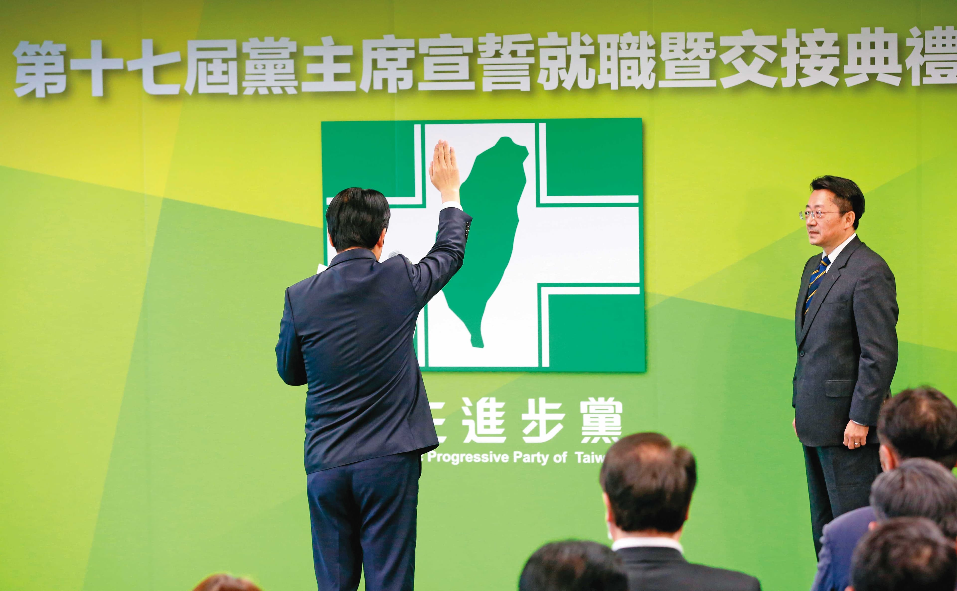 賴清德當選黨主席之初，部分外交圈對他的美中台政策仍有疑慮，甚至掀起藍營炒作「疑賴論」。