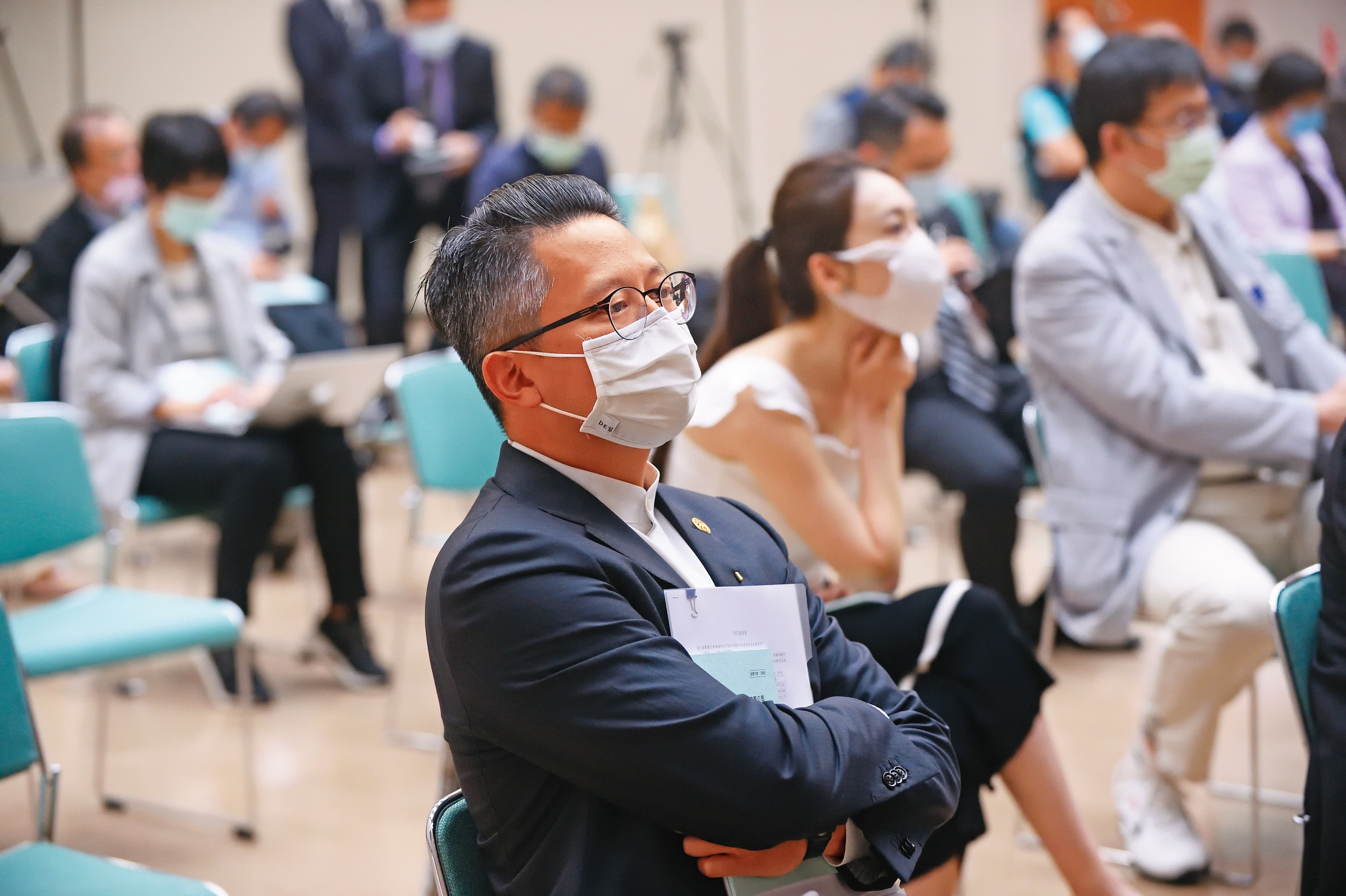 蔡紹中原先規劃本屆國票金要拿下2董、3獨董，後接受公股規劃拿3席。