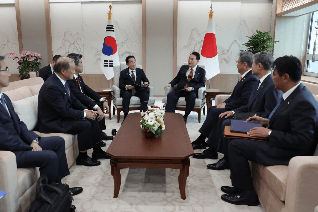 日本首相岸田文雄7日至8日期間訪問南韓。（翻攝自Instagram＠sukyeol.yoon）