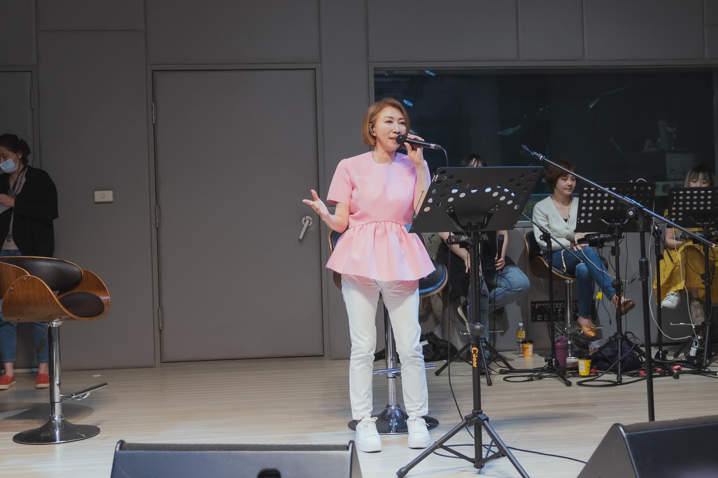 距離演出倒數10天，李翊君忙彩排。（寬宏藝術提供）