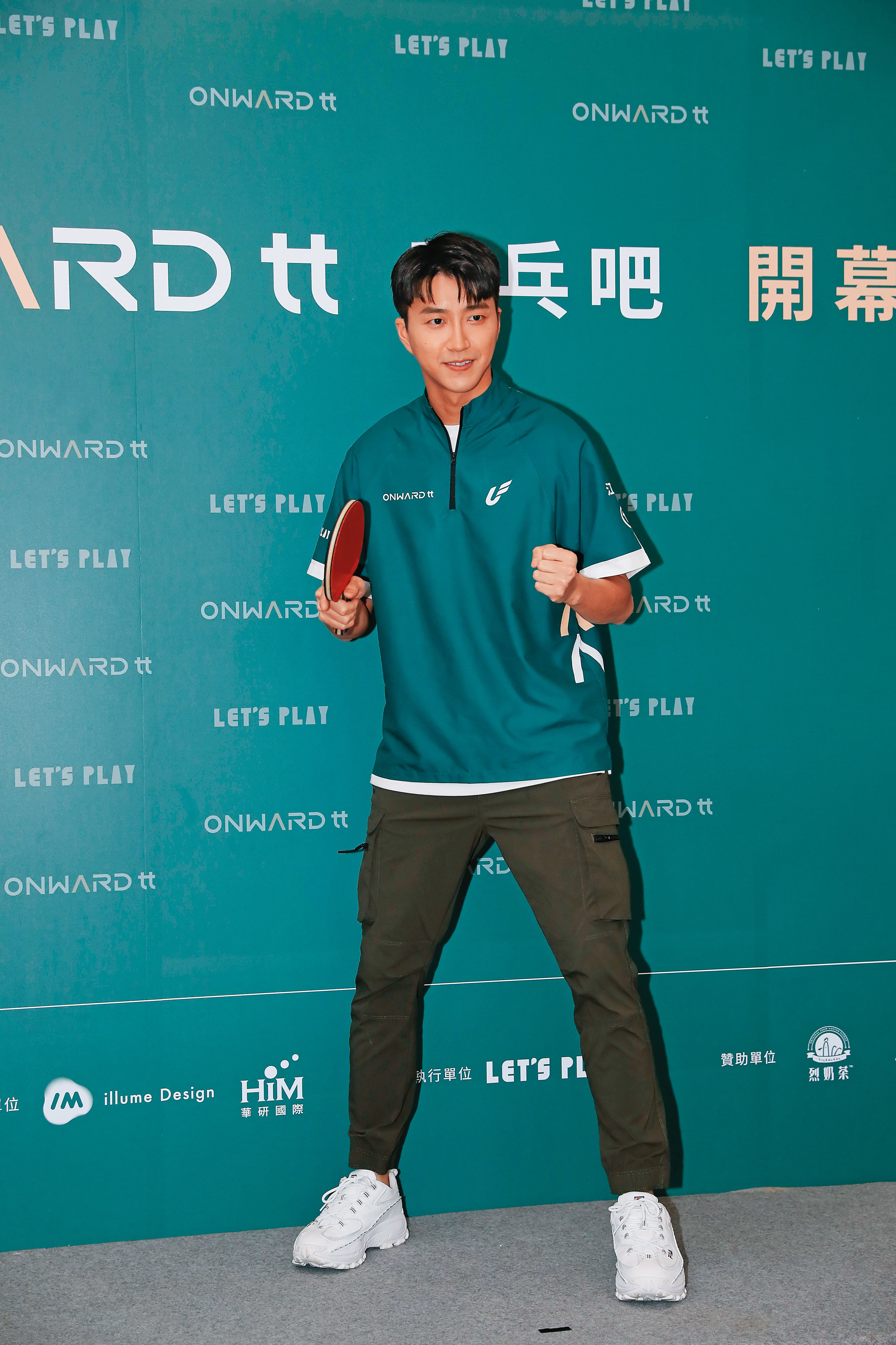 江宏傑經營副業有了明星光環，截至今年3月，手上握有5個代言，收入推估約千萬元之譜，還以《全明星運動會》獲得金鐘獎提名。