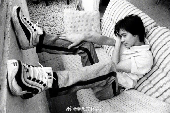 林志穎25年前帥照曝光。（翻攝自林志穎微博）