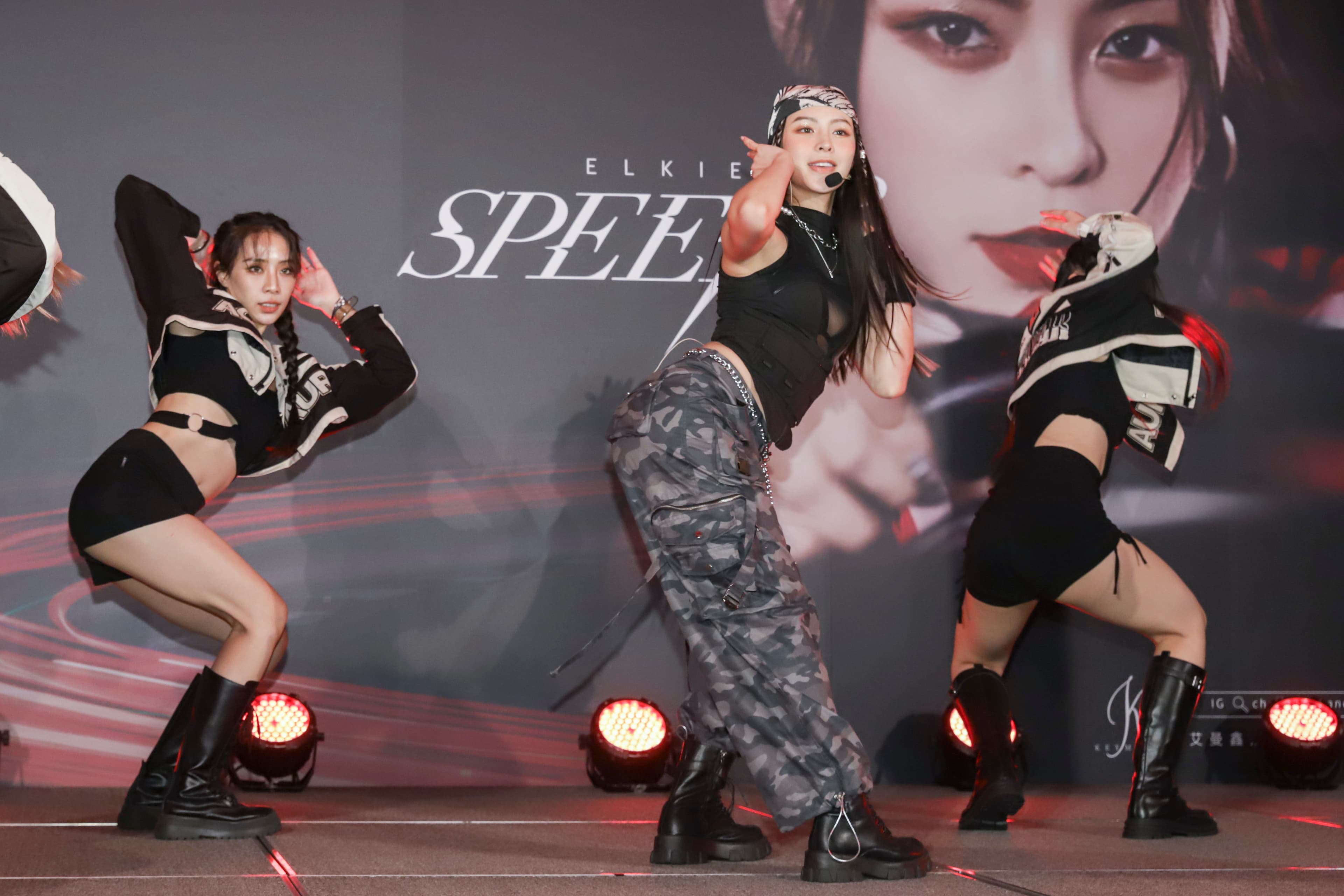 Elkie莊錠欣現場表演新歌〈SPEED UP〉，熱力唱跳超專業。