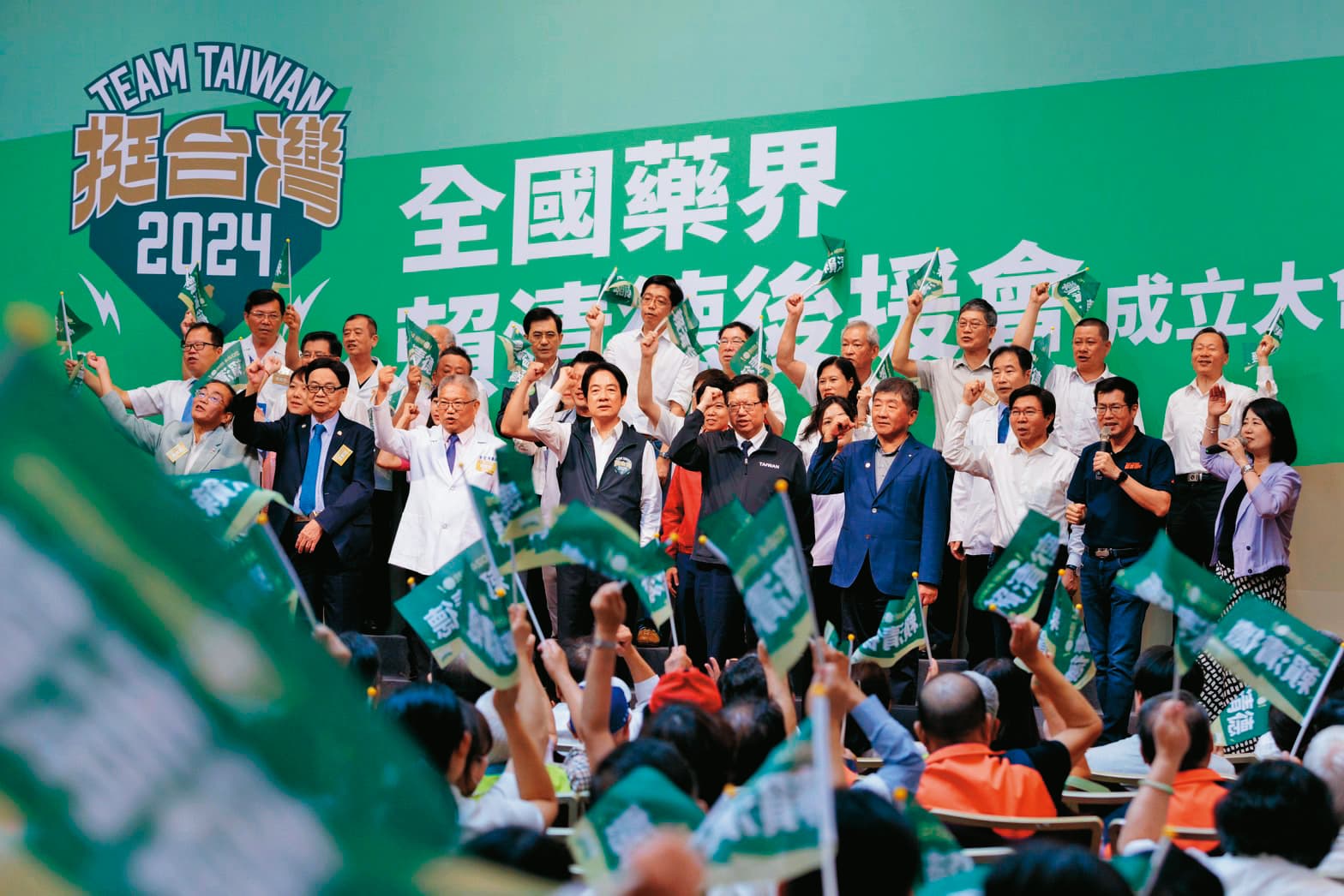 黨內提醒，賴清德在傳統選舉場合，有時仍過度低估了自己的用語。（賴清德團隊提供）