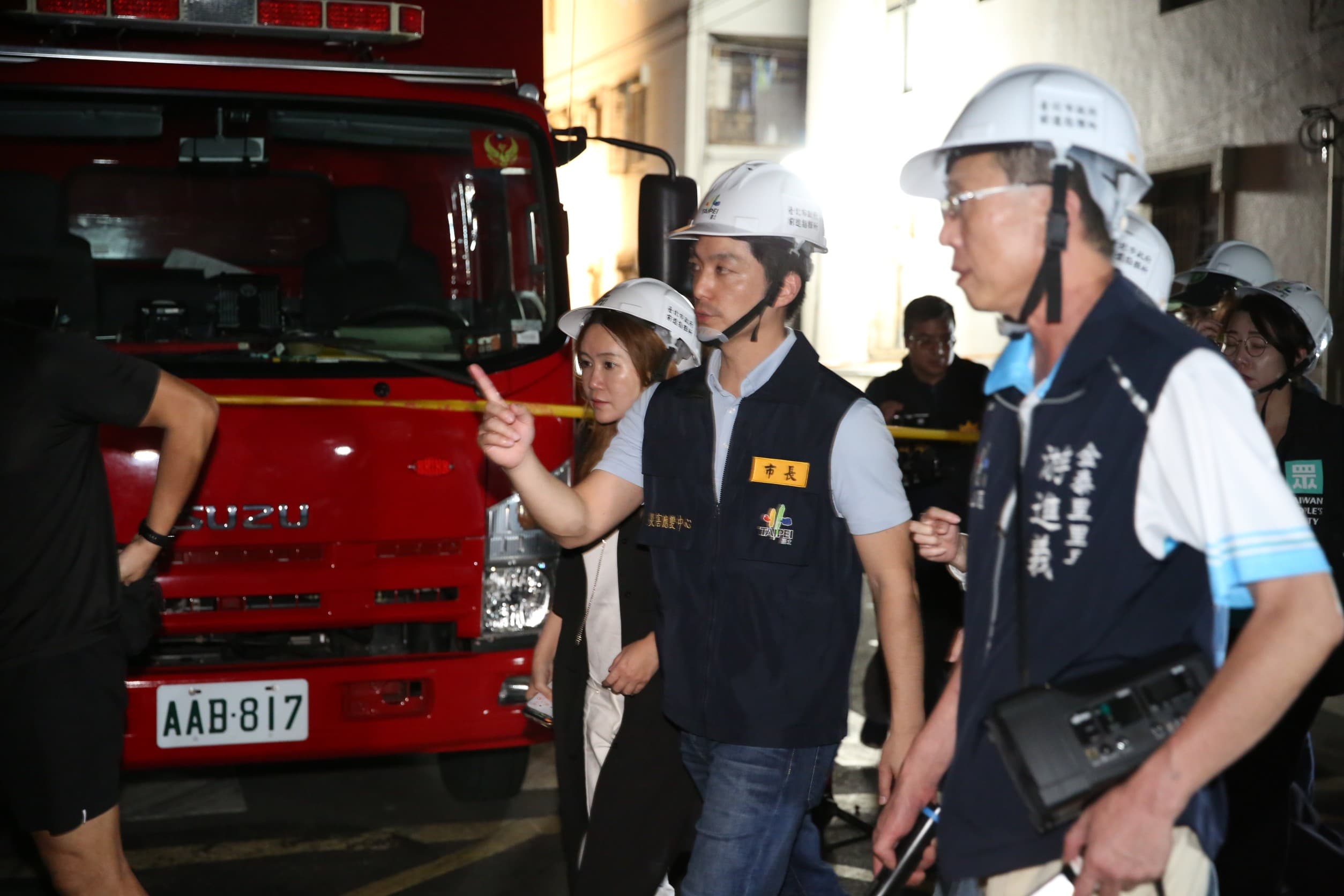 事故發生後，台北市長蔣萬安也抵達現場視察。