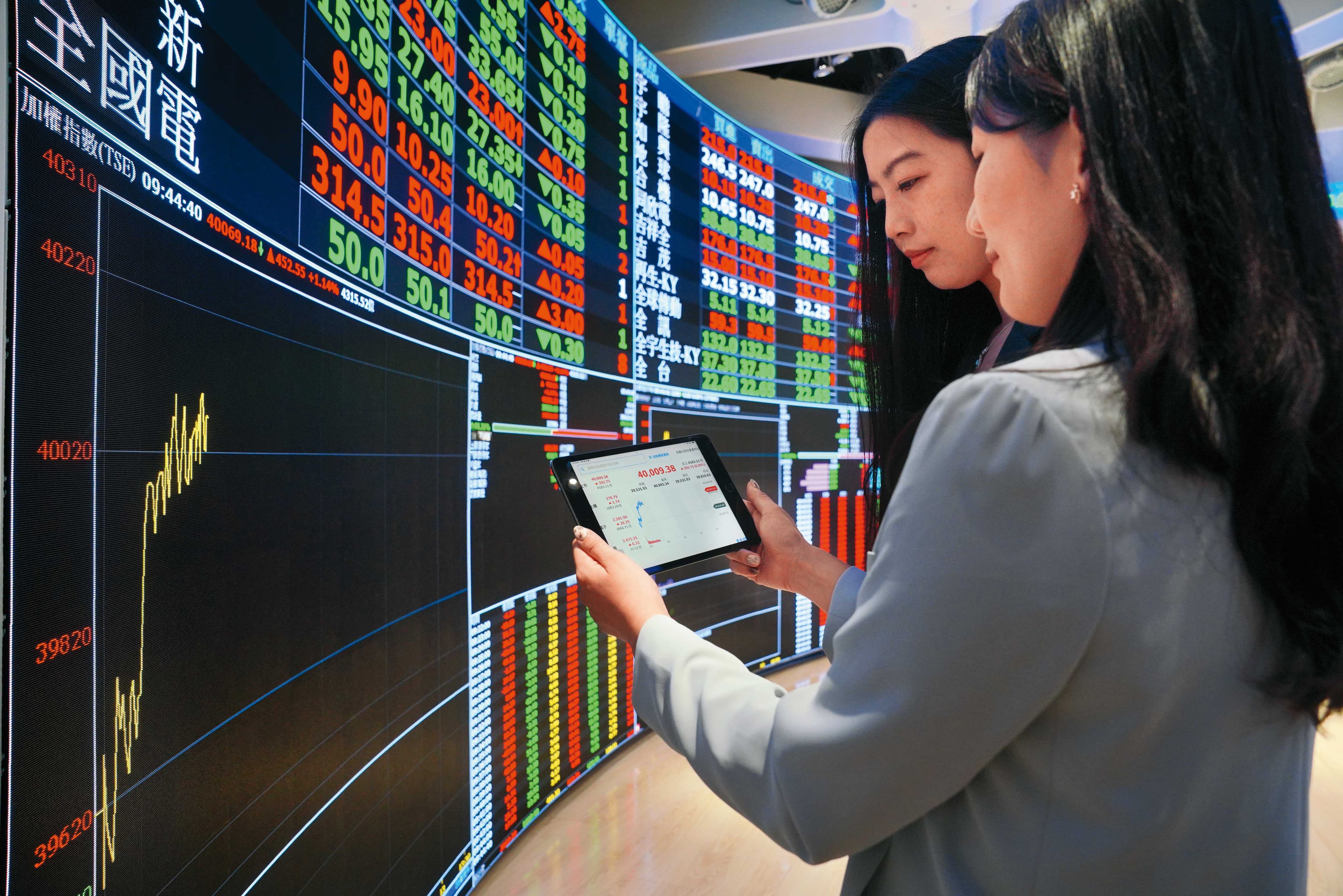 AI與半導體熱潮推升台股行情，市場資金持續湧入股市。