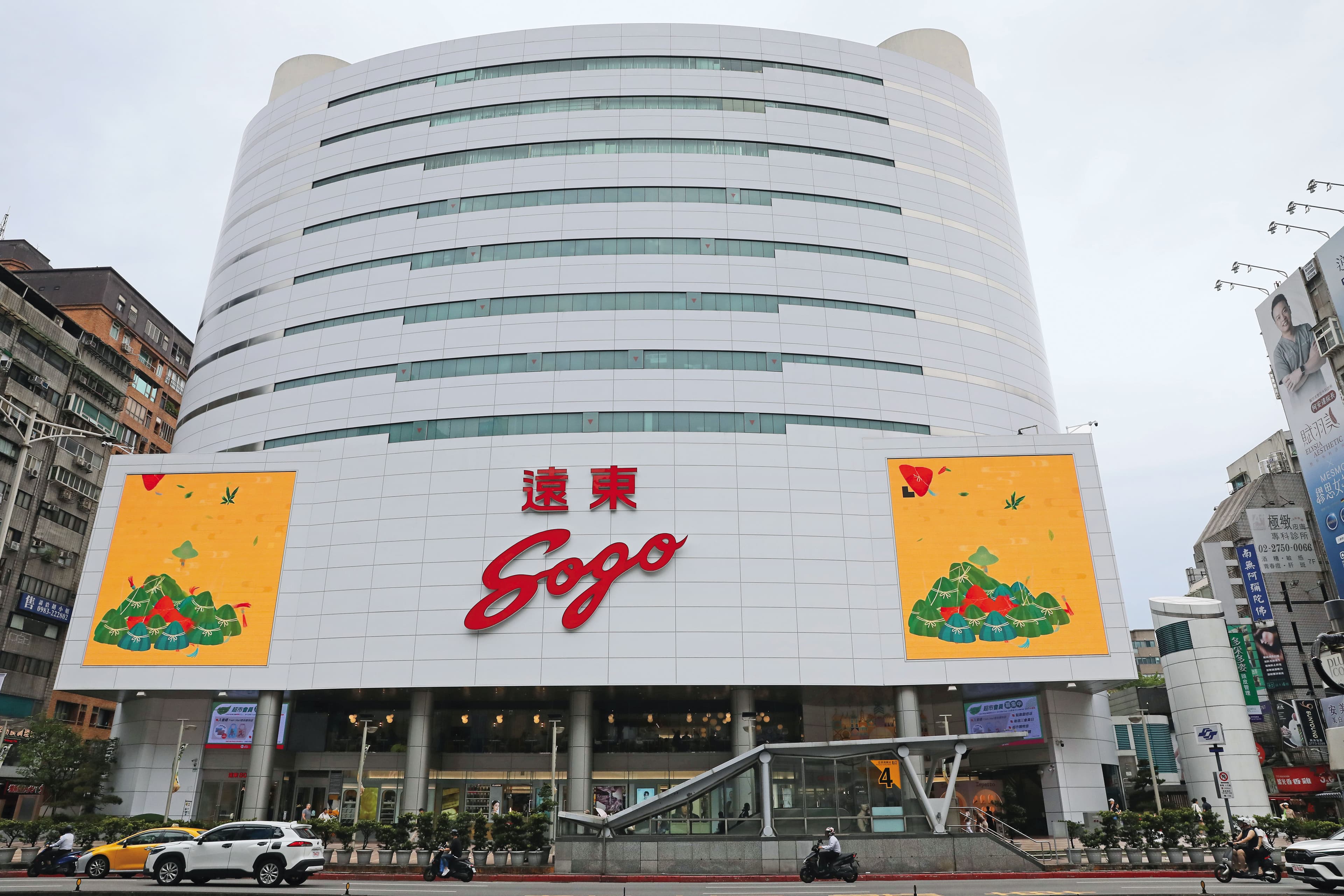 SOGO百貨（圖）年營收破百億，堪稱金雞母，多年前爆發經營權之爭，李恆隆疏通立委，盼施壓經濟部以奪回公司。