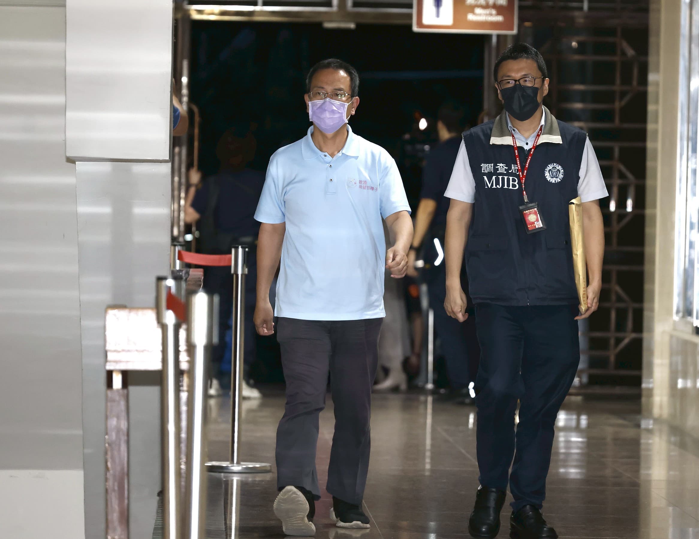 初文卿移送北檢複訊。