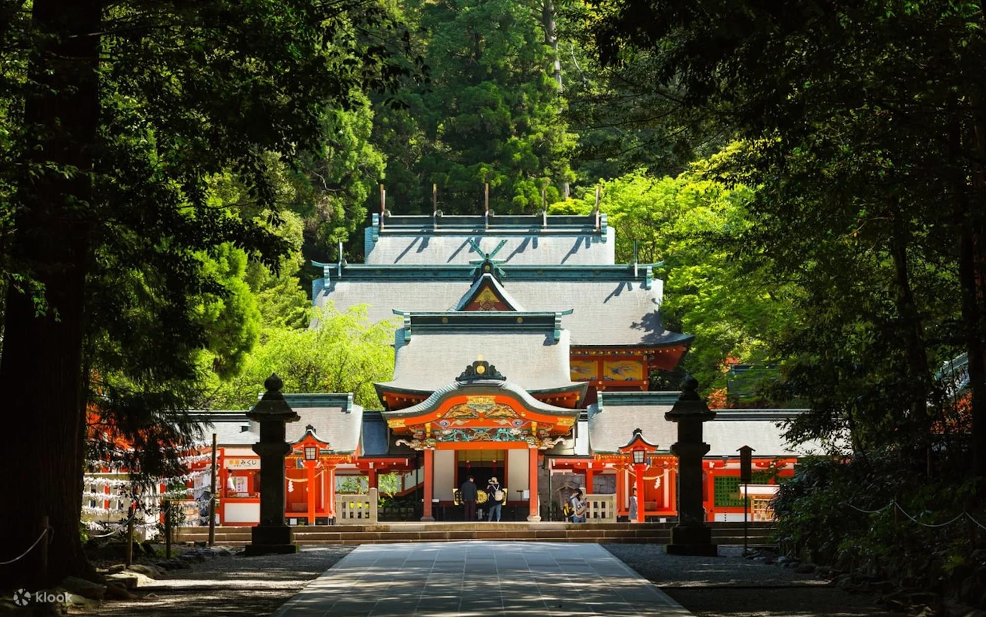 喜歡歷史文化的旅客，可以走訪鹿兒島霧島神宮。（Klook提供）