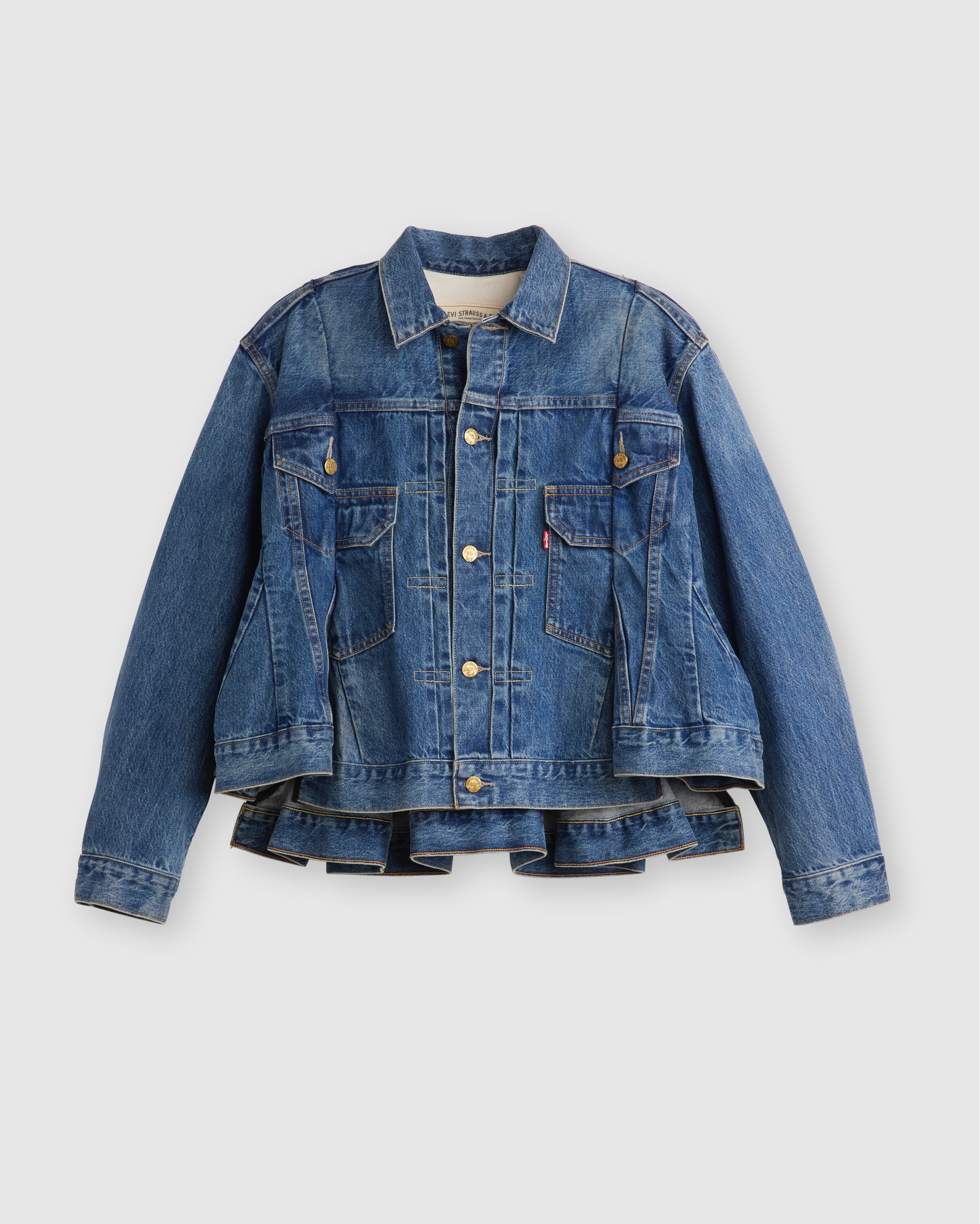 Levi’s x sacai聯名系列TYPE I／II／III丹寧夾克外套。NT$19,700（Levi's提供）