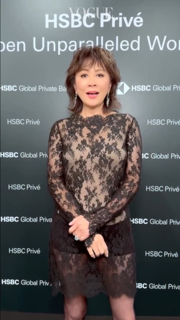 劉嘉玲表示，梁朝偉從不過問她的穿著。（翻攝voguehongkongIG）