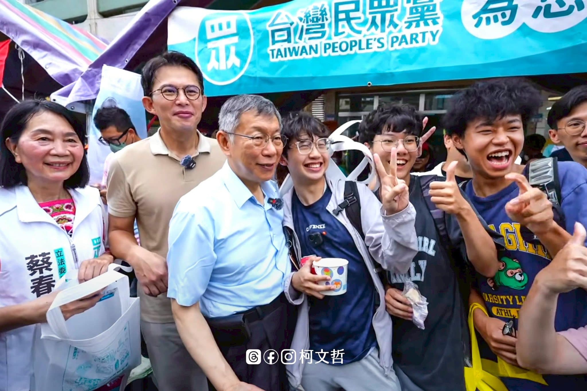 柯文哲參加白沙屯媽祖徒步進香。（翻攝柯文哲臉書）