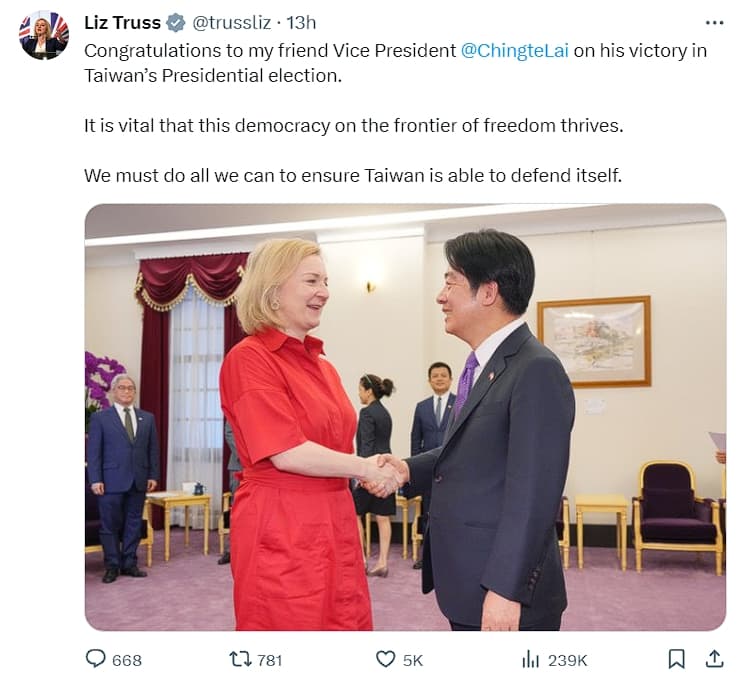 前英國首相特拉斯發出與賴清德的合照道賀，並表示英國應確保台灣有自我防衛的能力。（翻攝自X）