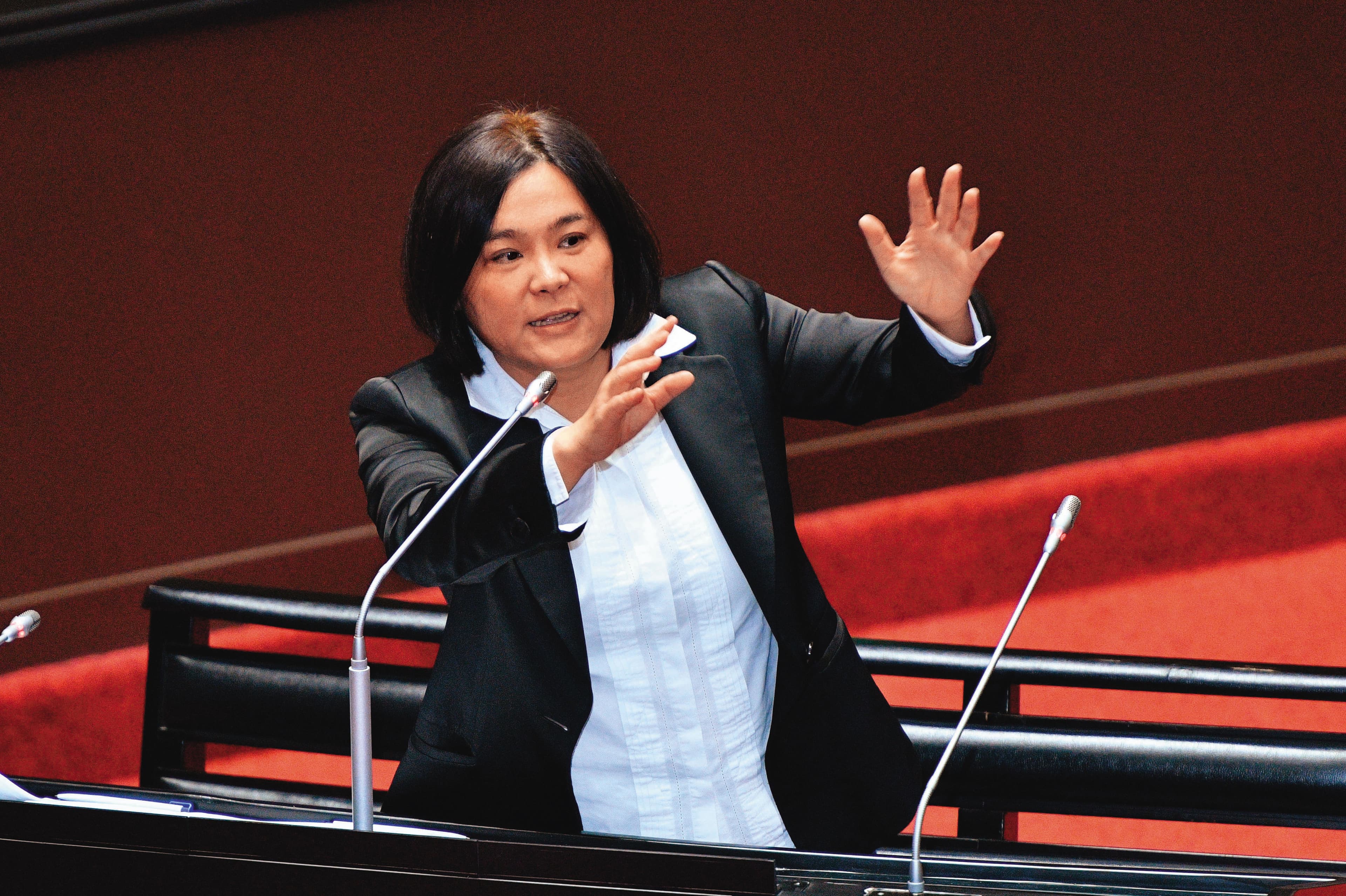 被歸類在友韓軍的陳玉珍近來大動肝火，於黨內群組猛批「韓周體制」。