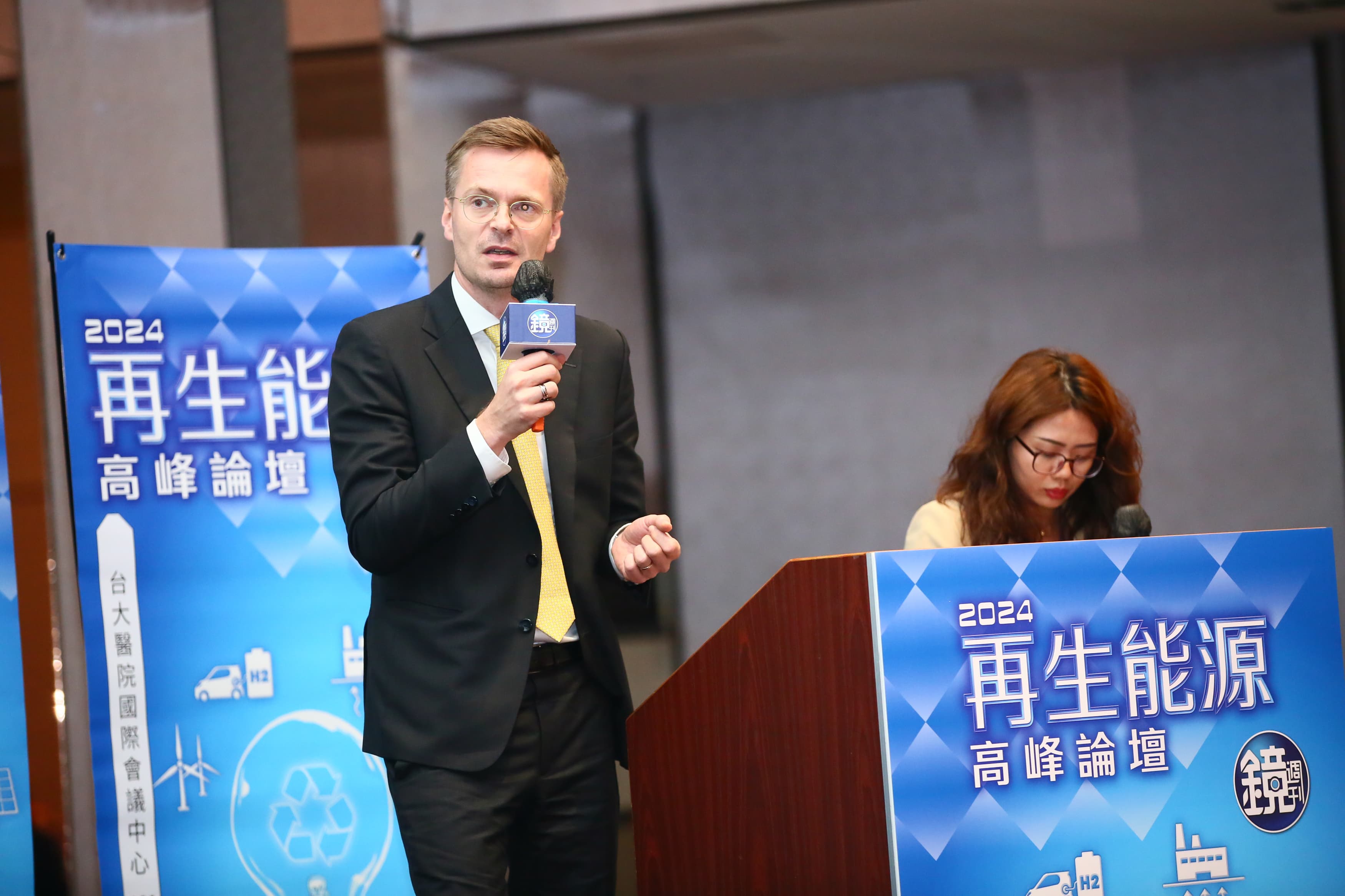 CIP建議政府能協助業者向企業說明綠電價格提升原因，並建立更完善、透明機制協助企業理解並願意購買綠電，為開發商與企業雙方能創造共贏局面。