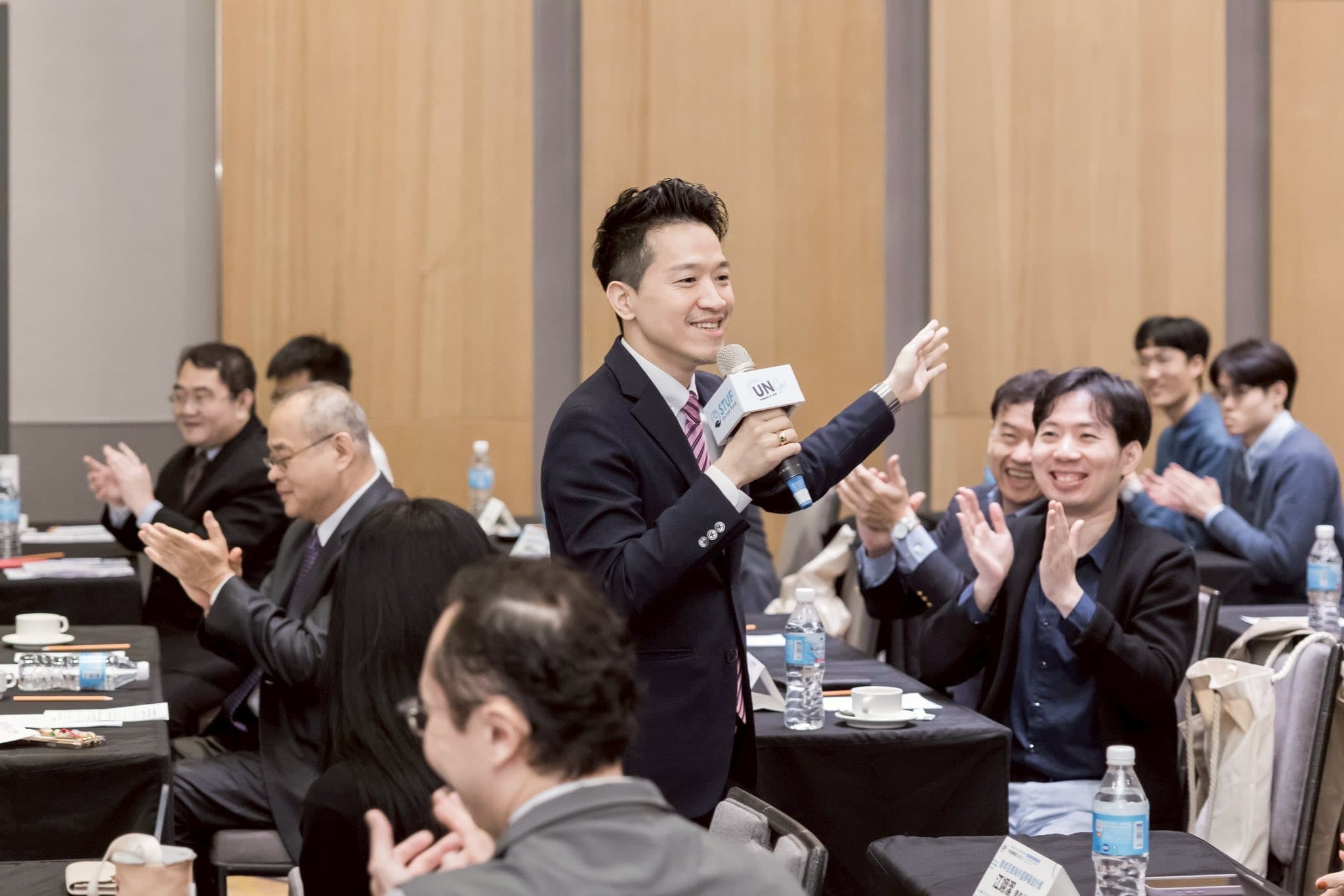 何志偉表態會全力支持黃世杰。（翻攝自何志偉臉書）