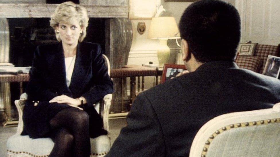 黛安娜王妃1995年接受BBC《廣角鏡》專訪，坦承婚姻失和，轟動全世界。（翻攝BBC網站）