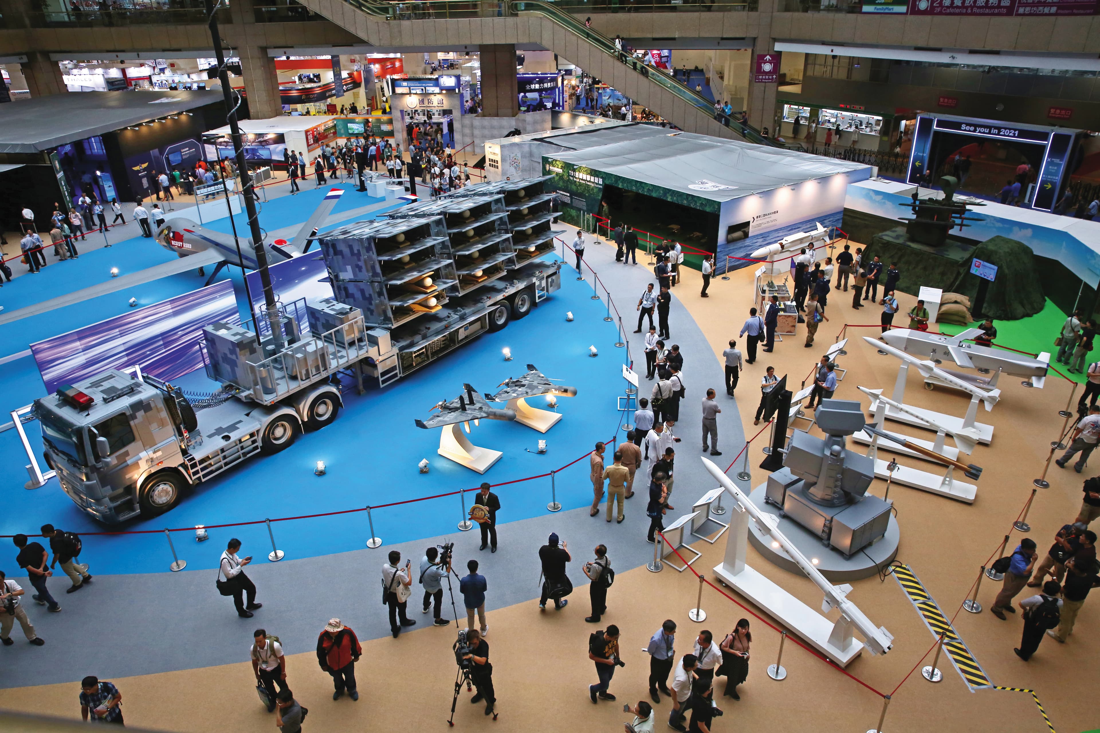 無人機需求近年快速噴發，圖為無人機展。