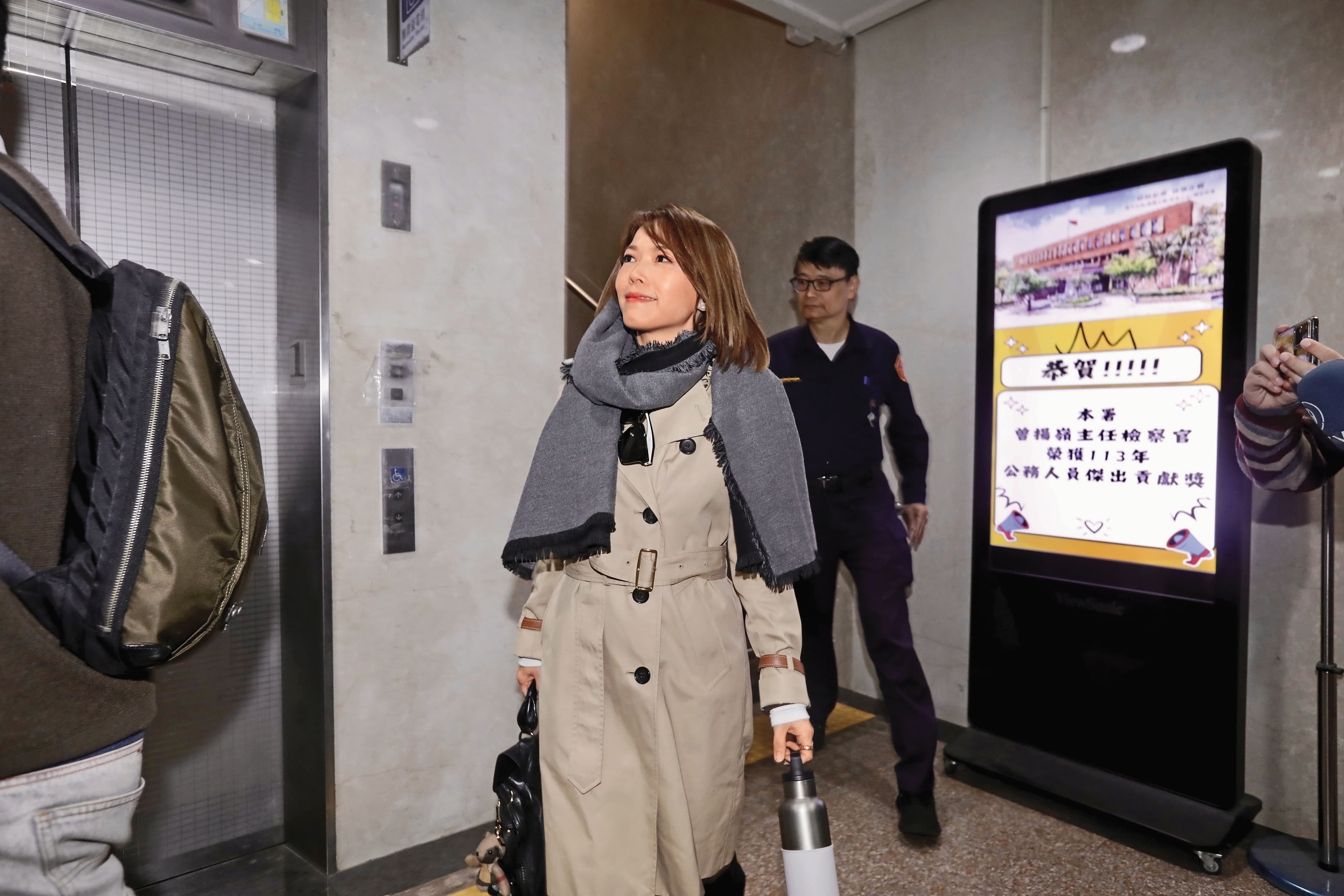 民眾黨立院黨團主任陳智菡涉政治獻金抽佣被查辦。