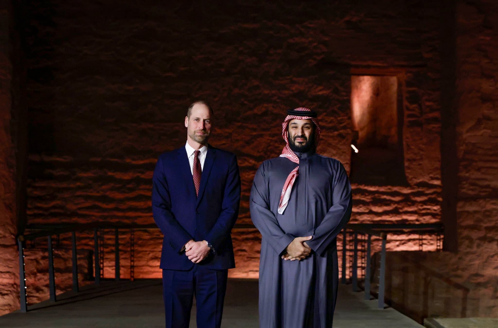 威廉（左）會晤沙國王儲穆罕默德賓沙爾曼（右）。（翻攝princeandprincessofwales IG）
