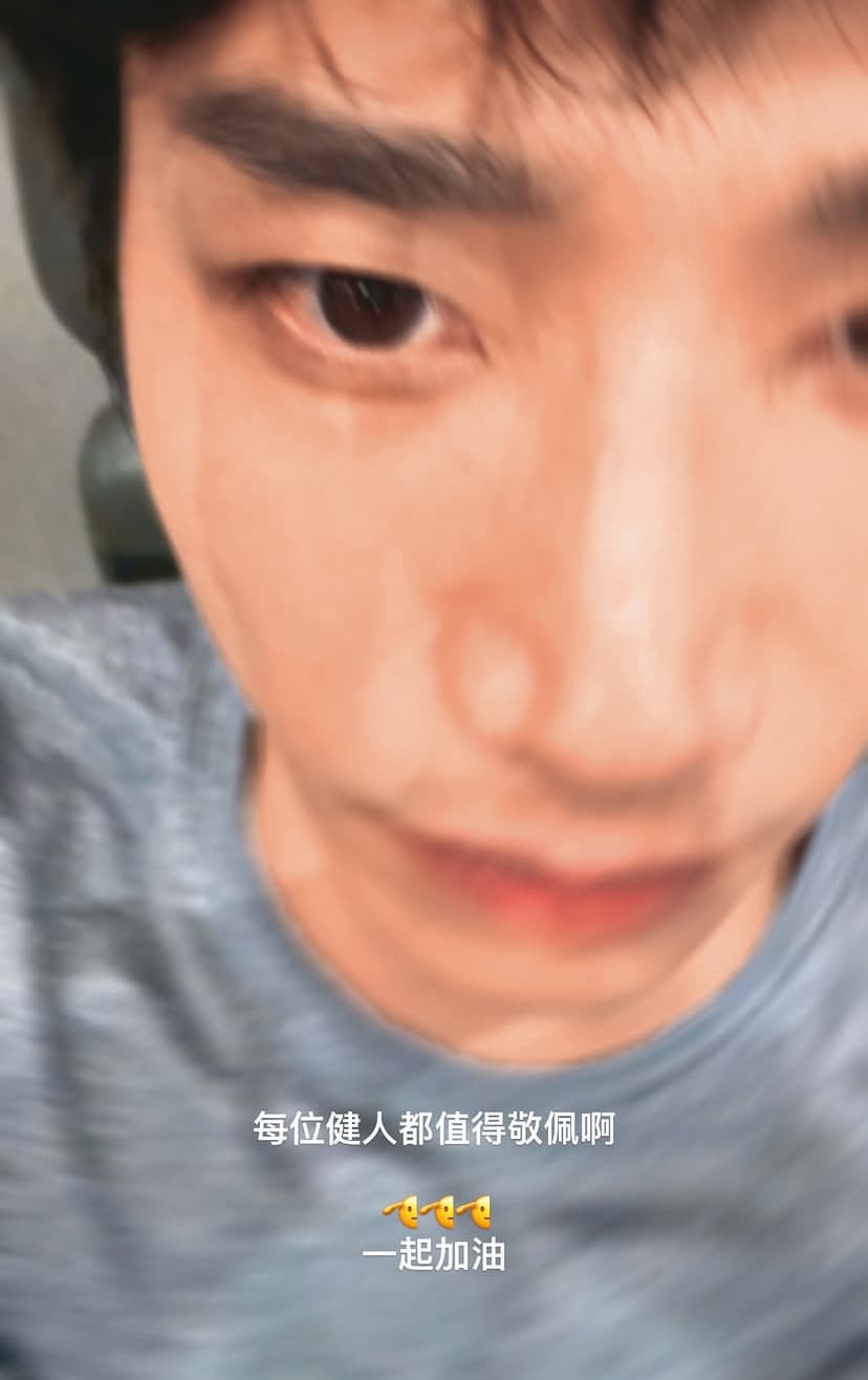 六塊肌維持不易啊～劉以豪繼續加油喔，小編眼睛健康就靠你了。（翻攝自劉以豪IG）