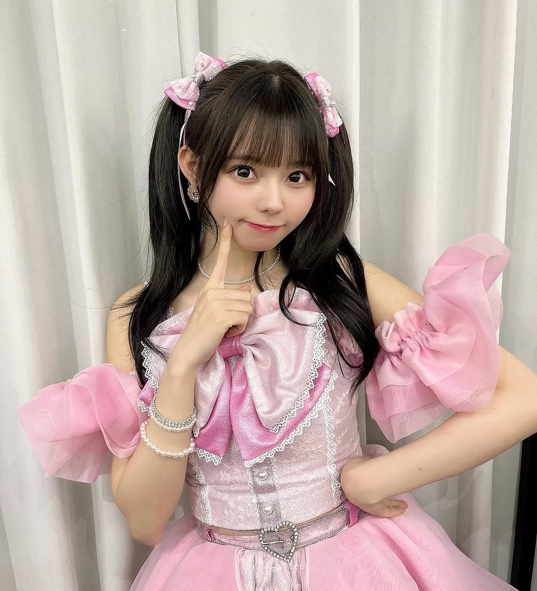 許多網友認為大森莉緒熱潮超越橋本環奈。（翻攝IG@rio.ohmori）