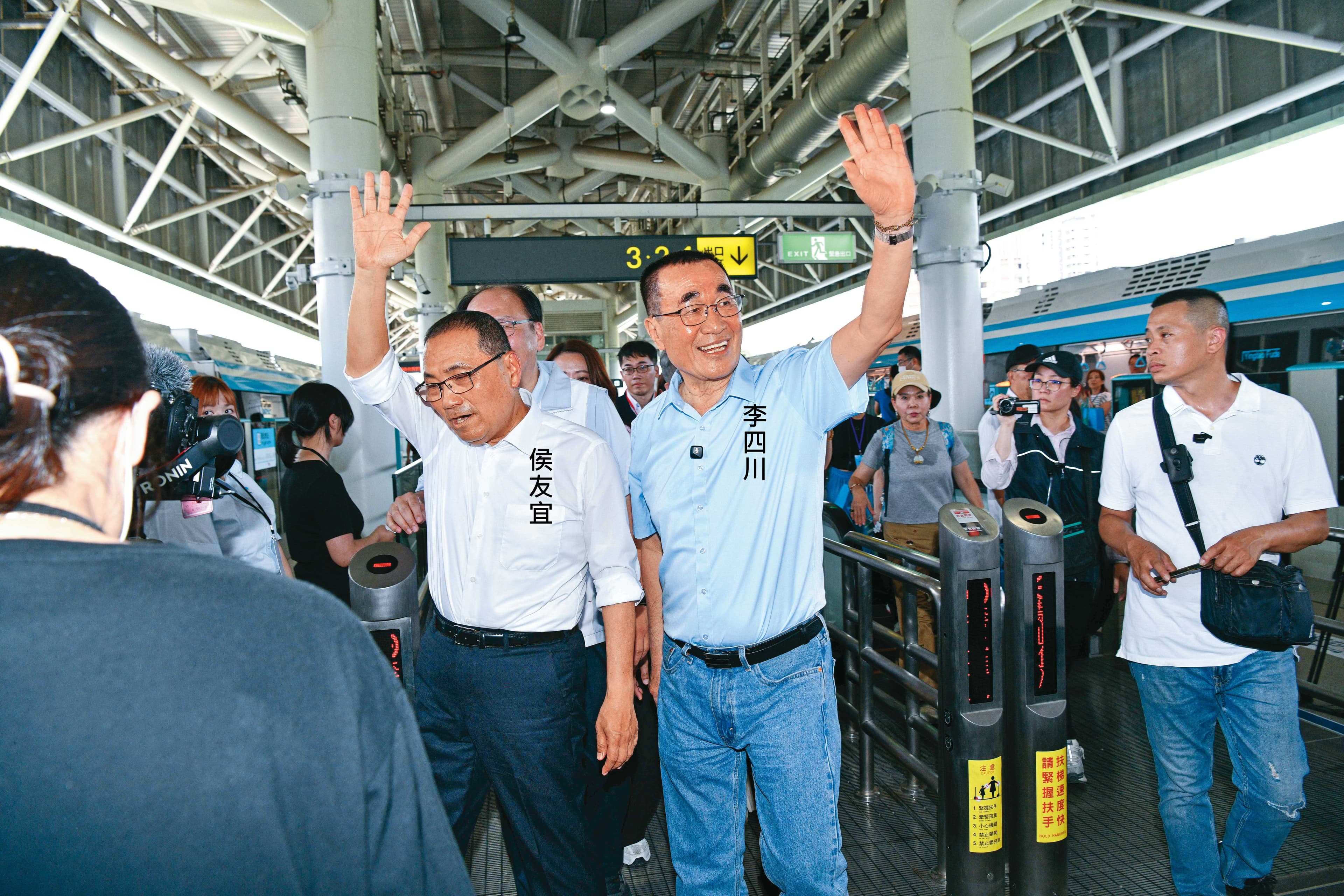 捷運三鶯線日前通車，李四川指出，會在現任市長侯友宜基礎上，推動捷運建設7線齊發。（鏡報李智為）