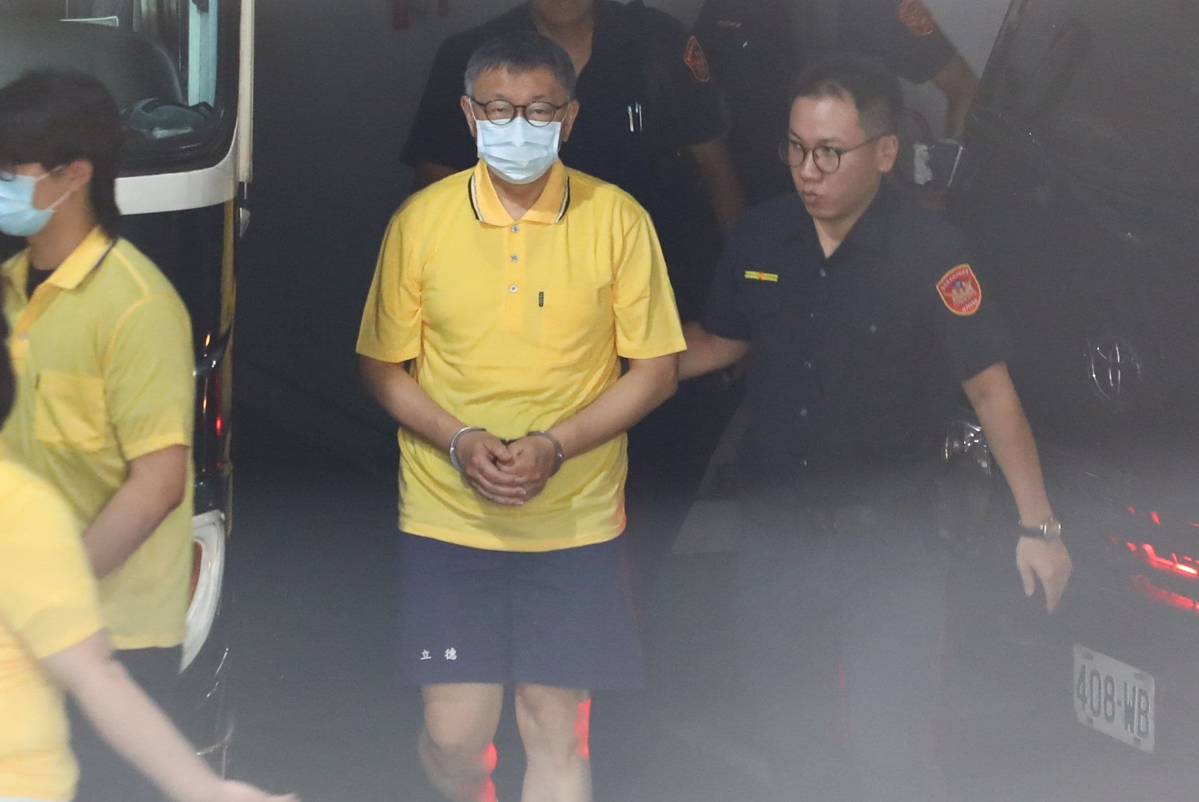 柯文哲昨日透過律師表達不提抗告，今日北檢首次提訊柯文哲。