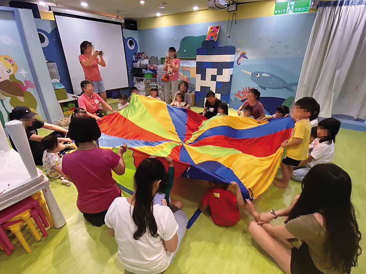 聰明小玩家標榜可以透過遊戲，幫助幼兒的大腦發展。（翻攝聰明小玩家臉書）