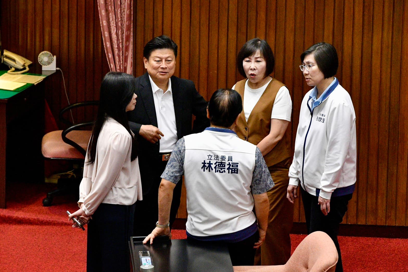 針對總統賴清德彈劾案，立法院今進行記名投票，國民黨認為，投票後票數的結果，就是賴清德總統執政2年來的成績單。（鏡報李智為攝）