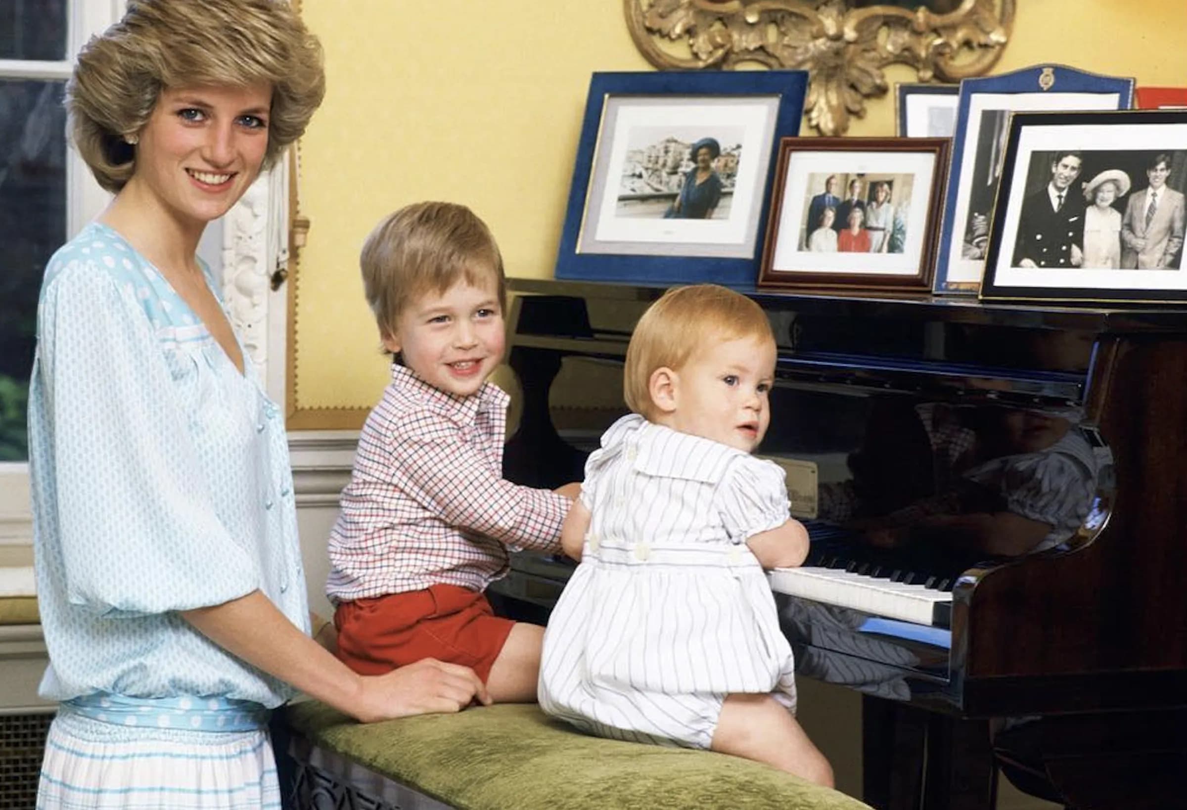 黛妃非常愛兩個兒子威廉和哈利，為他們打造育兒房。（翻攝HRH Princess Diana臉書）