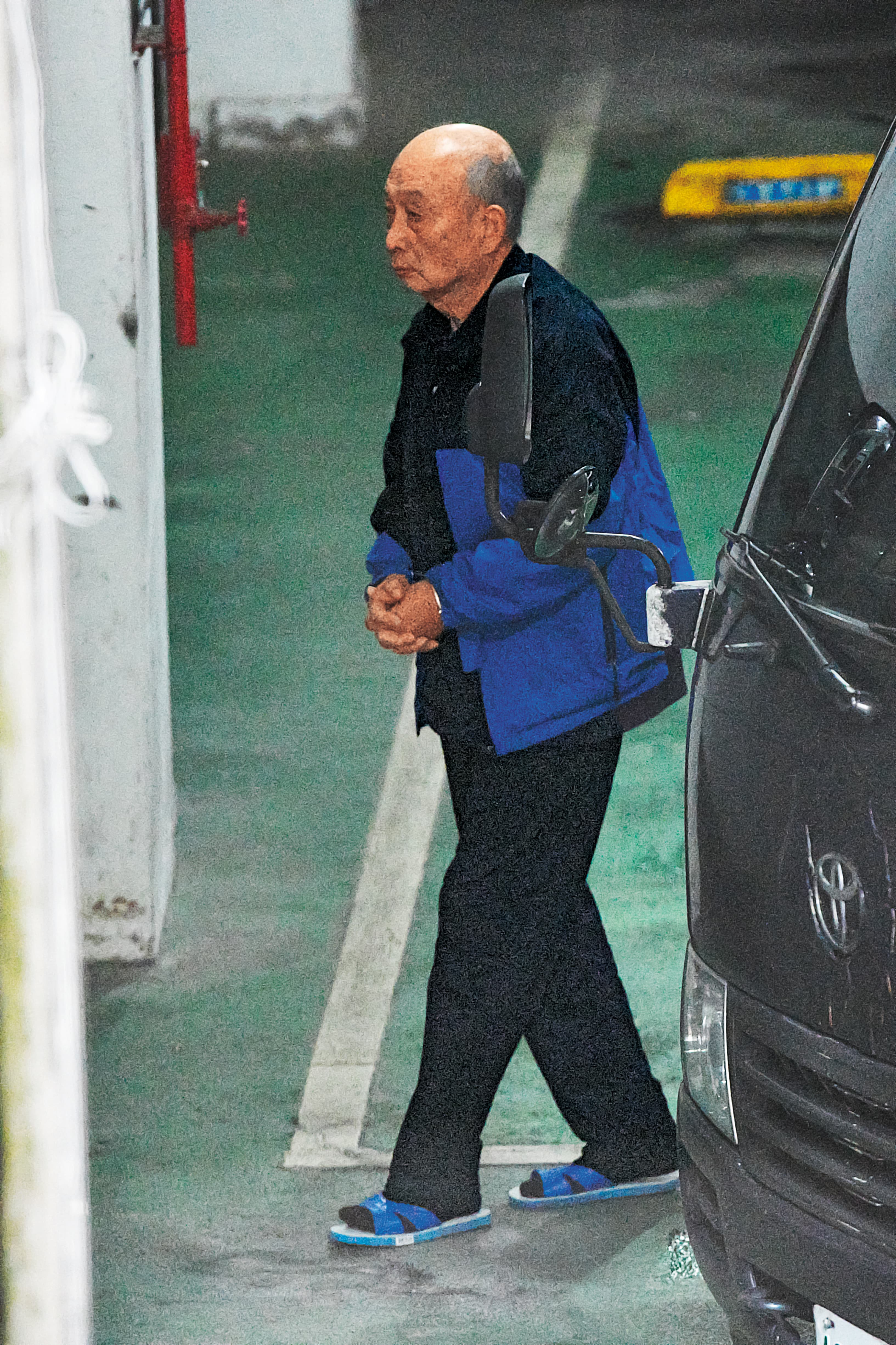 鼎越開發前董事長朱亞虎認罪替沈慶京行賄柯文哲，已交保停押。