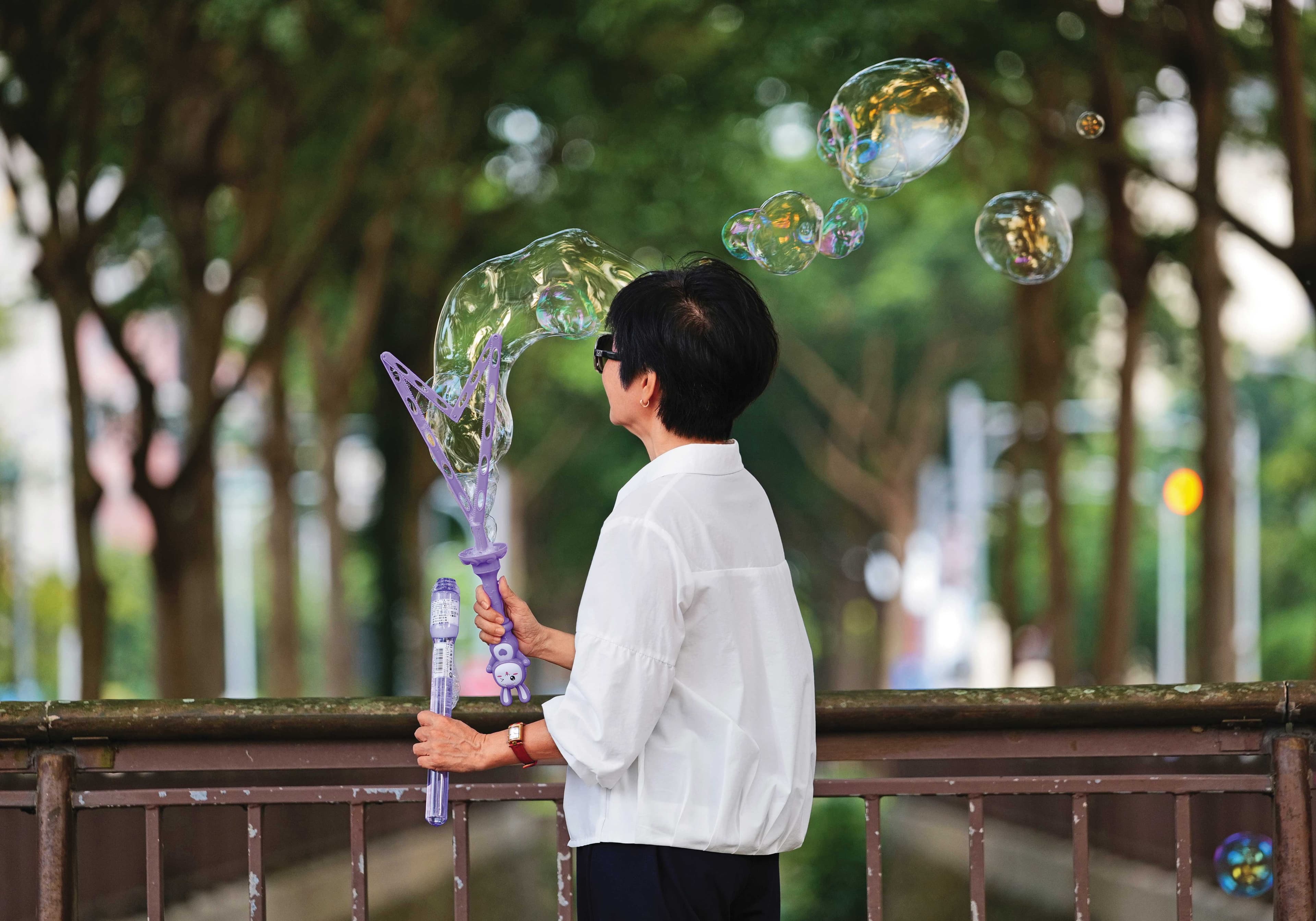 陳真因前夫永遠將工作與志業擺在第一位，不理家中事，結婚7天就出現離婚念頭。