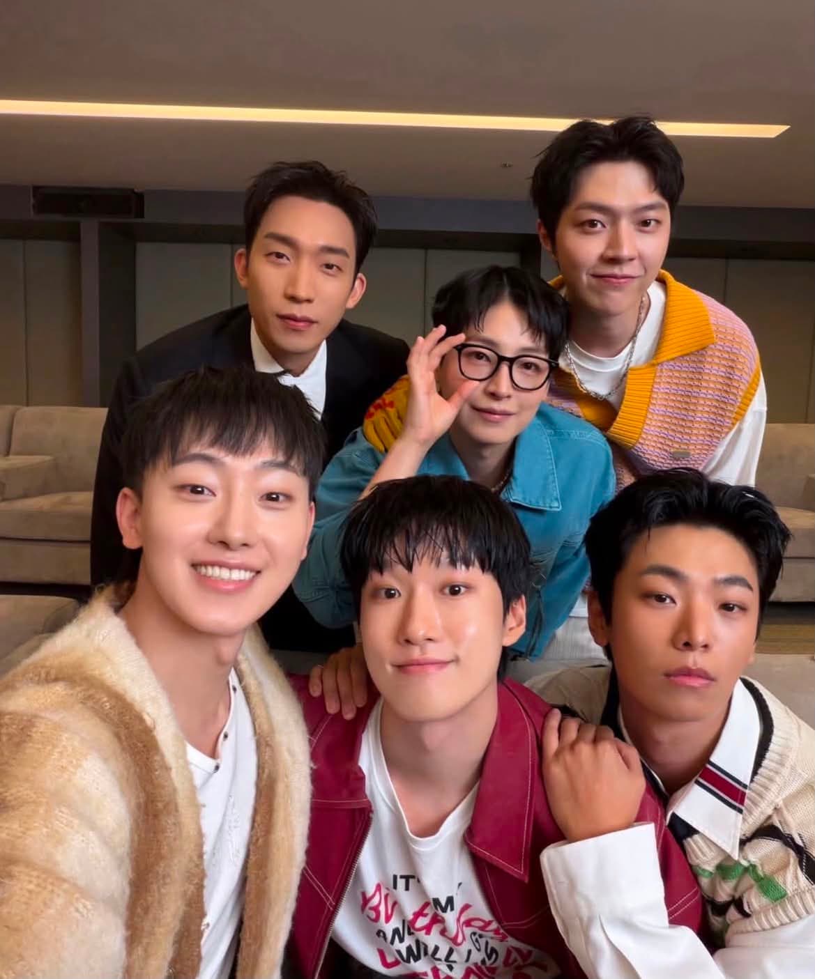 韓劇《菜鳥伙房兵》限定男團「味覺男孩」因劇中幻想MV爆紅，歌曲〈My Flavor〉更推出數位單曲。（網路圖片）