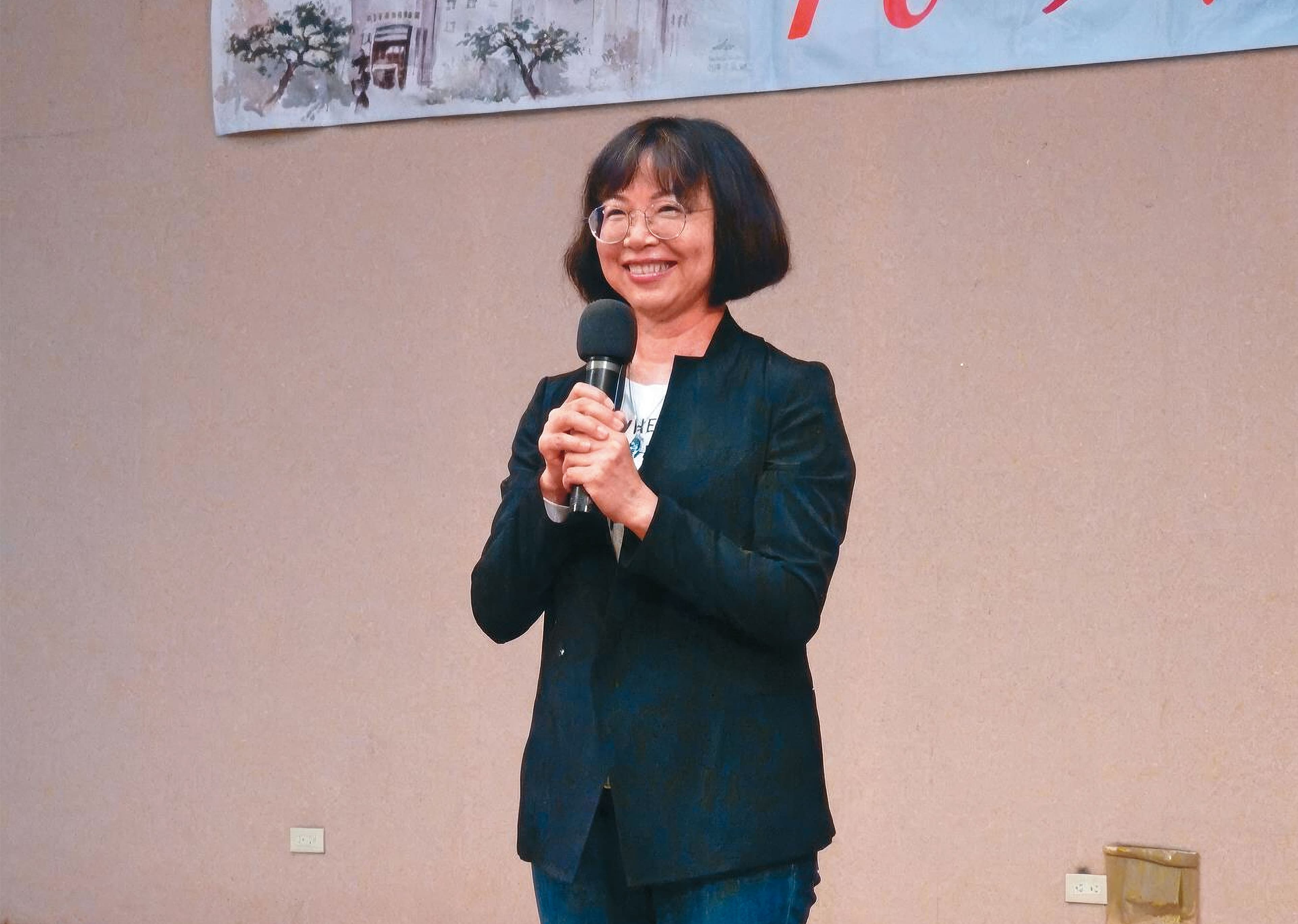 台南生活美學館館長黃瓊瑩（圖）遭控圖利友好廠商上千萬元。（翻攝台南生活美學館臉書）