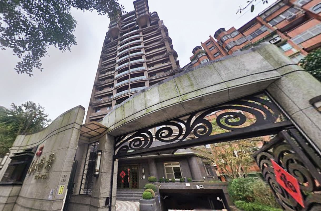 劉怡萱位在北市吳興街的豪宅，也是常如山出資所買。（翻攝Google Maps）